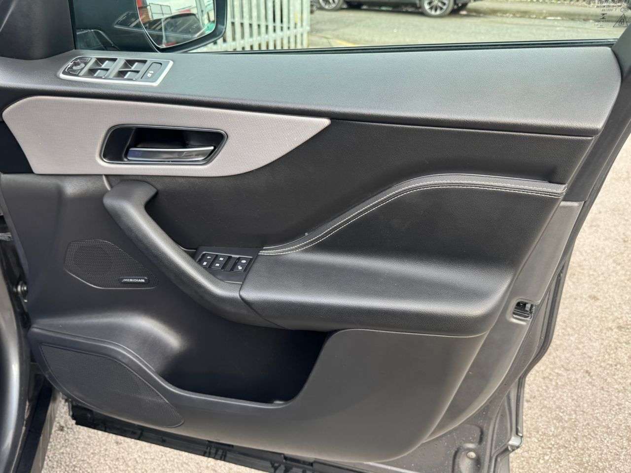 2018 JAGUAR F-PACE 2018 JAGUAR F-PACE