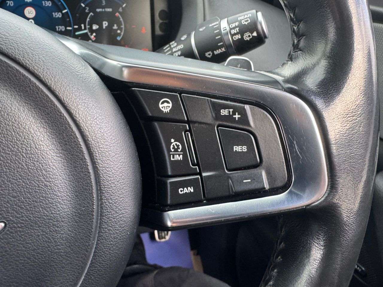 2018 JAGUAR F-PACE 2018 JAGUAR F-PACE