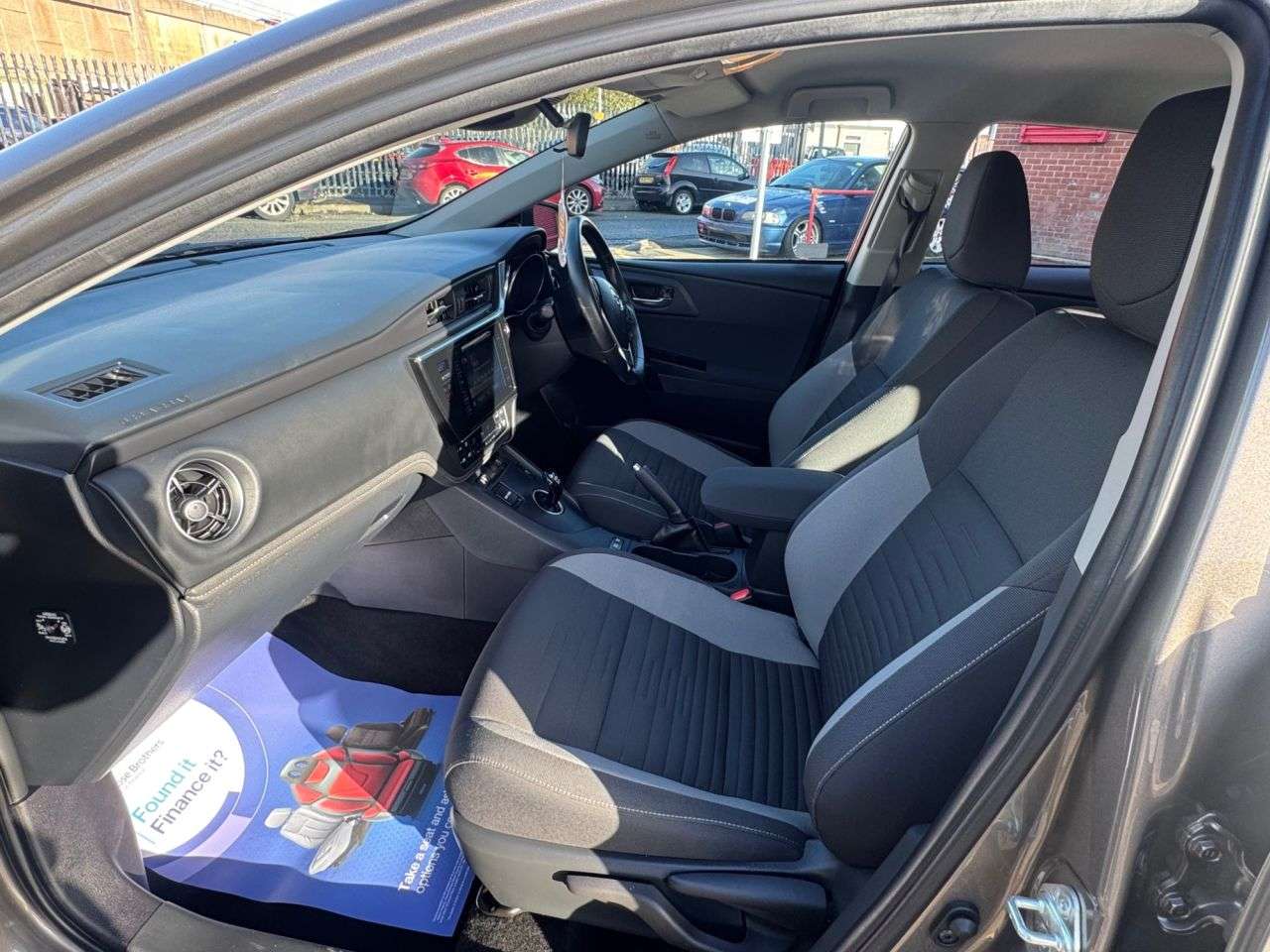 2018 TOYOTA AURIS 2018 TOYOTA AURIS