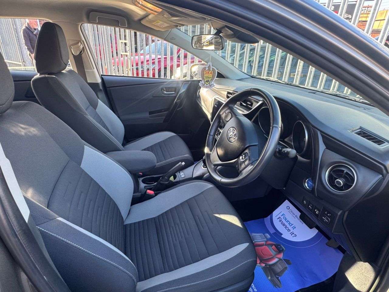 2018 TOYOTA AURIS 2018 TOYOTA AURIS