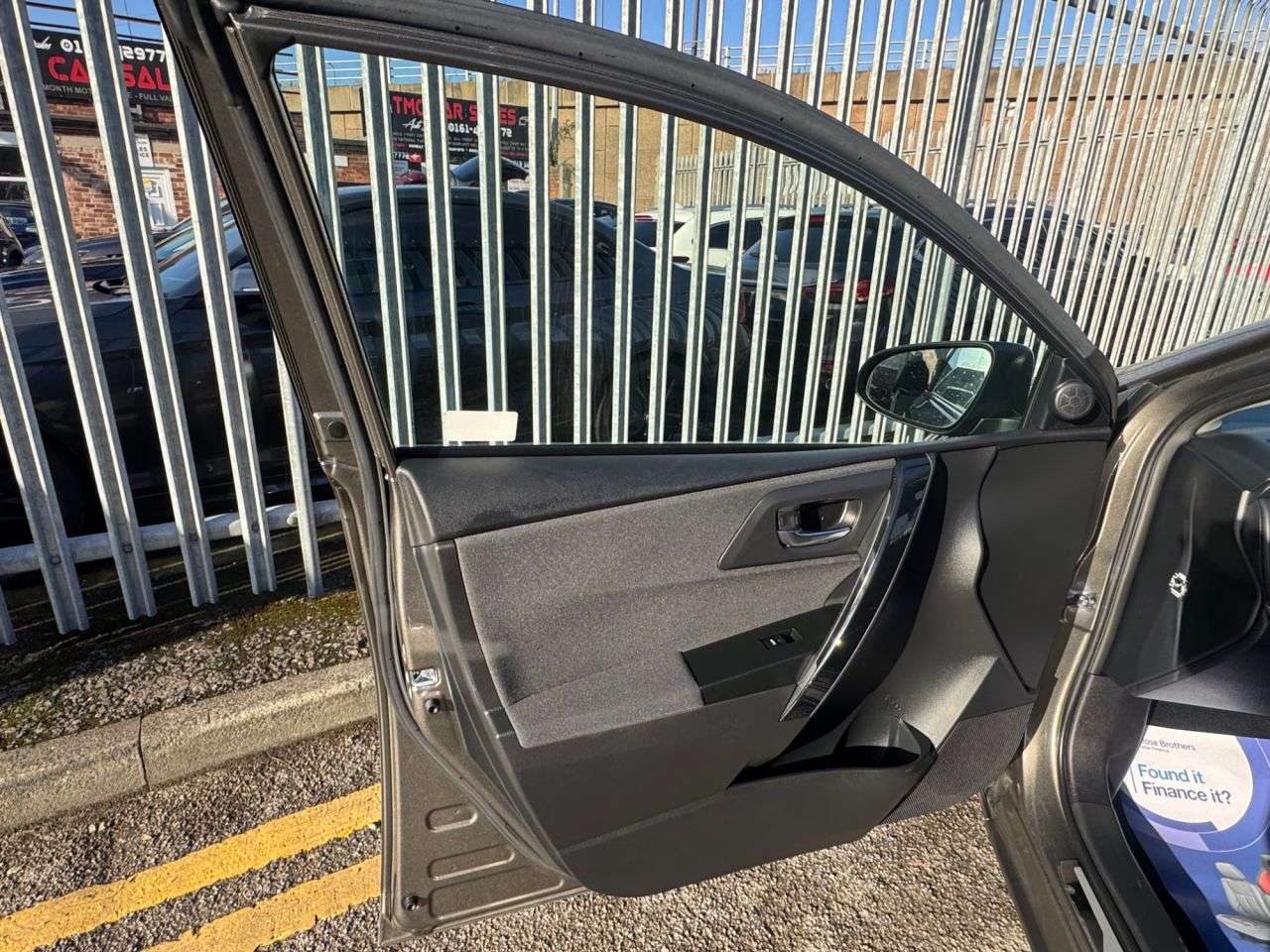 2018 TOYOTA AURIS 2018 TOYOTA AURIS