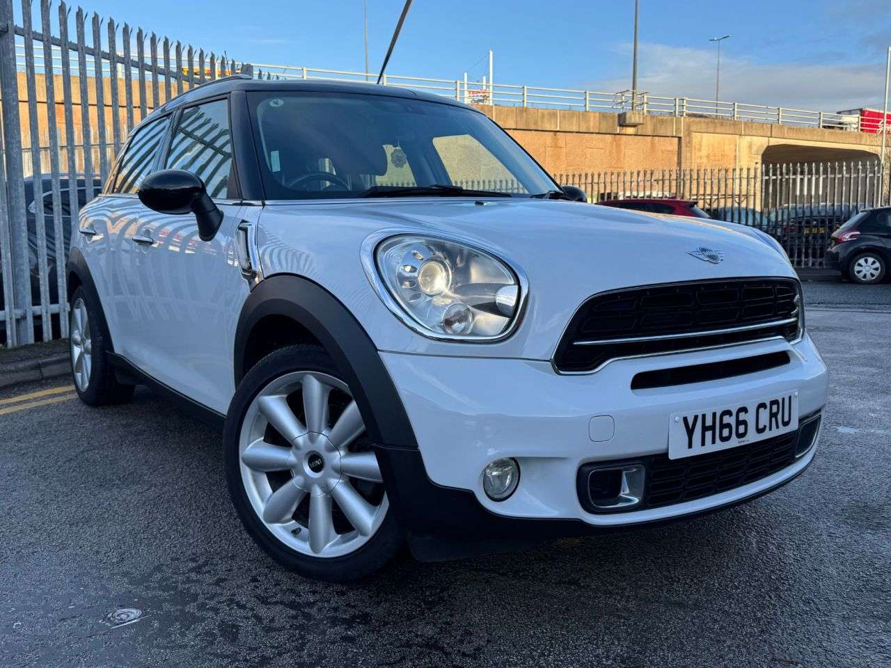 2016 MINI COUNTRYMAN 2016 MINI COUNTRYMAN