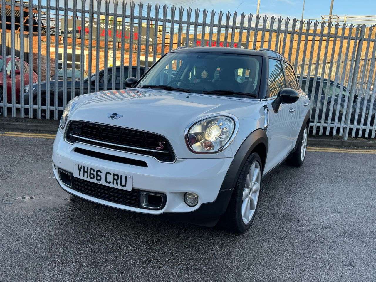 2016 MINI COUNTRYMAN 2016 MINI COUNTRYMAN