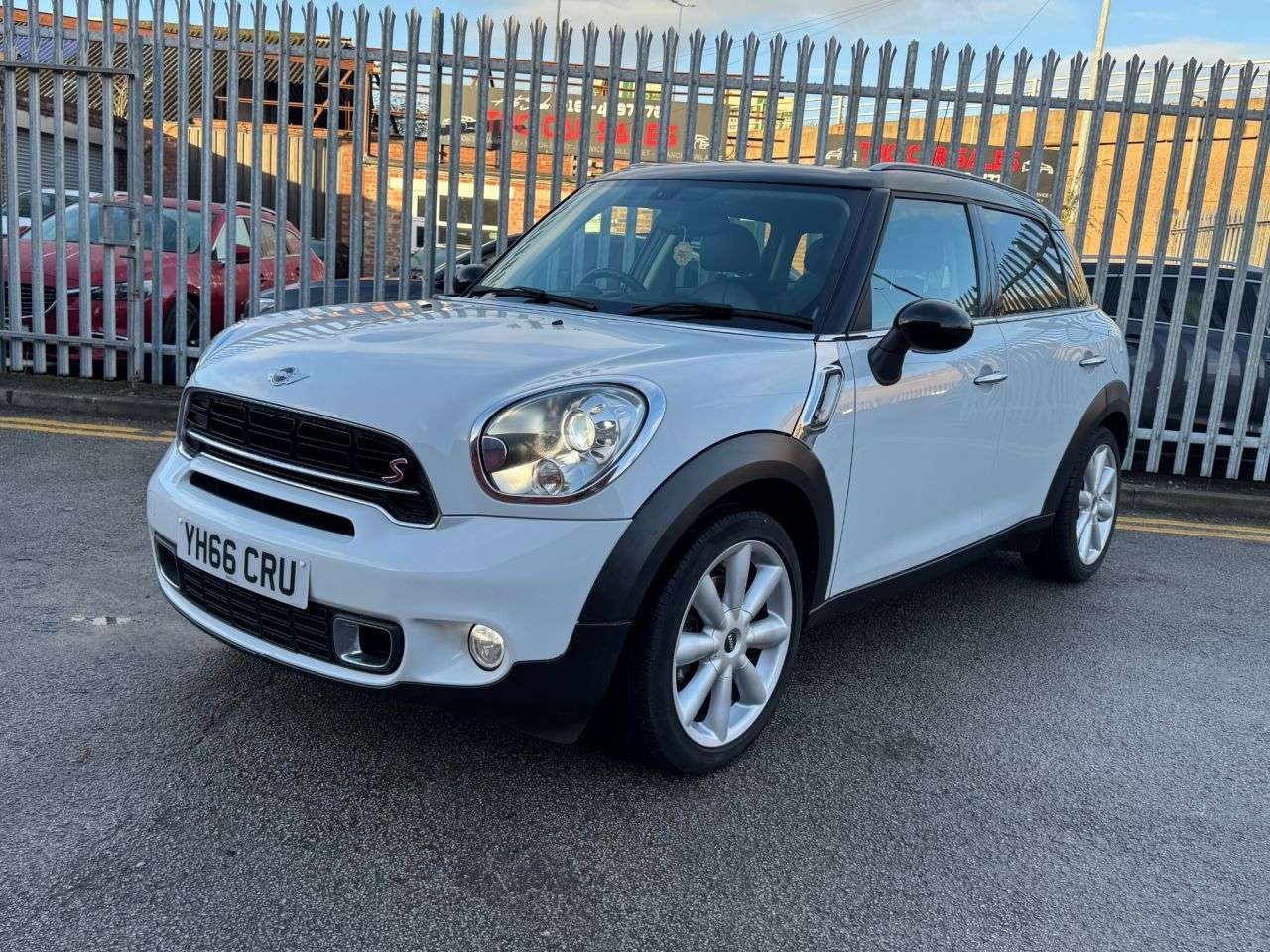 2016 MINI COUNTRYMAN 2016 MINI COUNTRYMAN