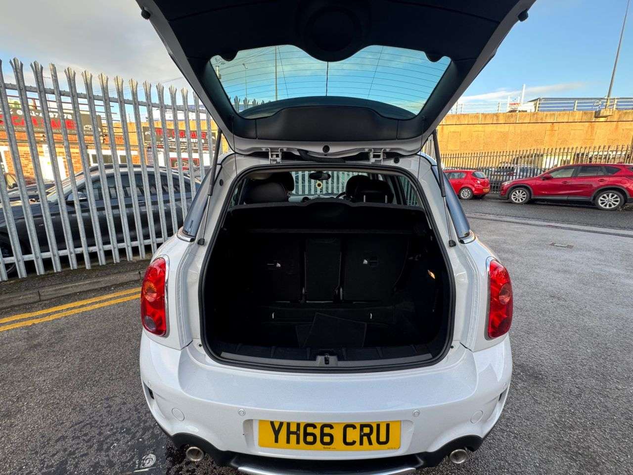 2016 MINI COUNTRYMAN 2016 MINI COUNTRYMAN