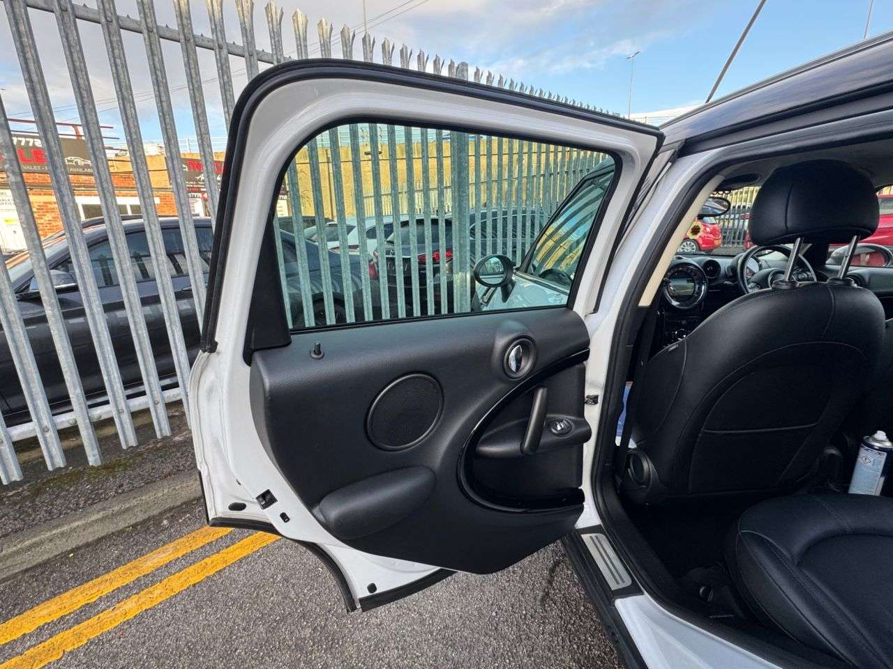 2016 MINI COUNTRYMAN 2016 MINI COUNTRYMAN