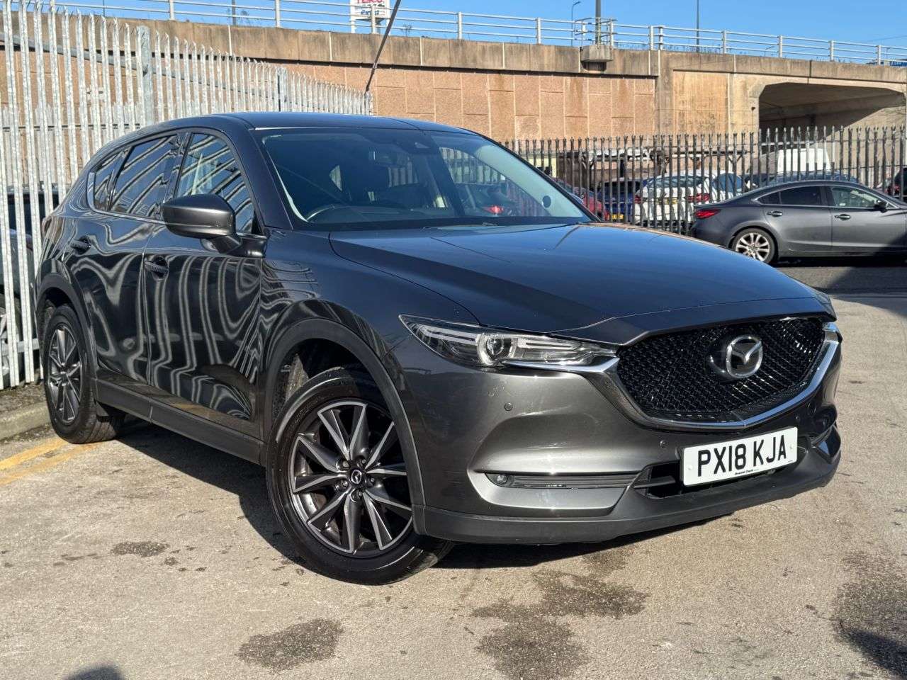 A 2018 MAZDA CX-5 2.0 SKYACTIV-G Sport Nav SUV 5dr Petrol Manual Euro 6 (s/s) (165 ps) JUST B A 2018 MAZDA CX-5 2.0 SKYACTIV-G Sport Nav SUV 5dr Petrol Manual Euro 6 (s/s) (165 ps) JUST B