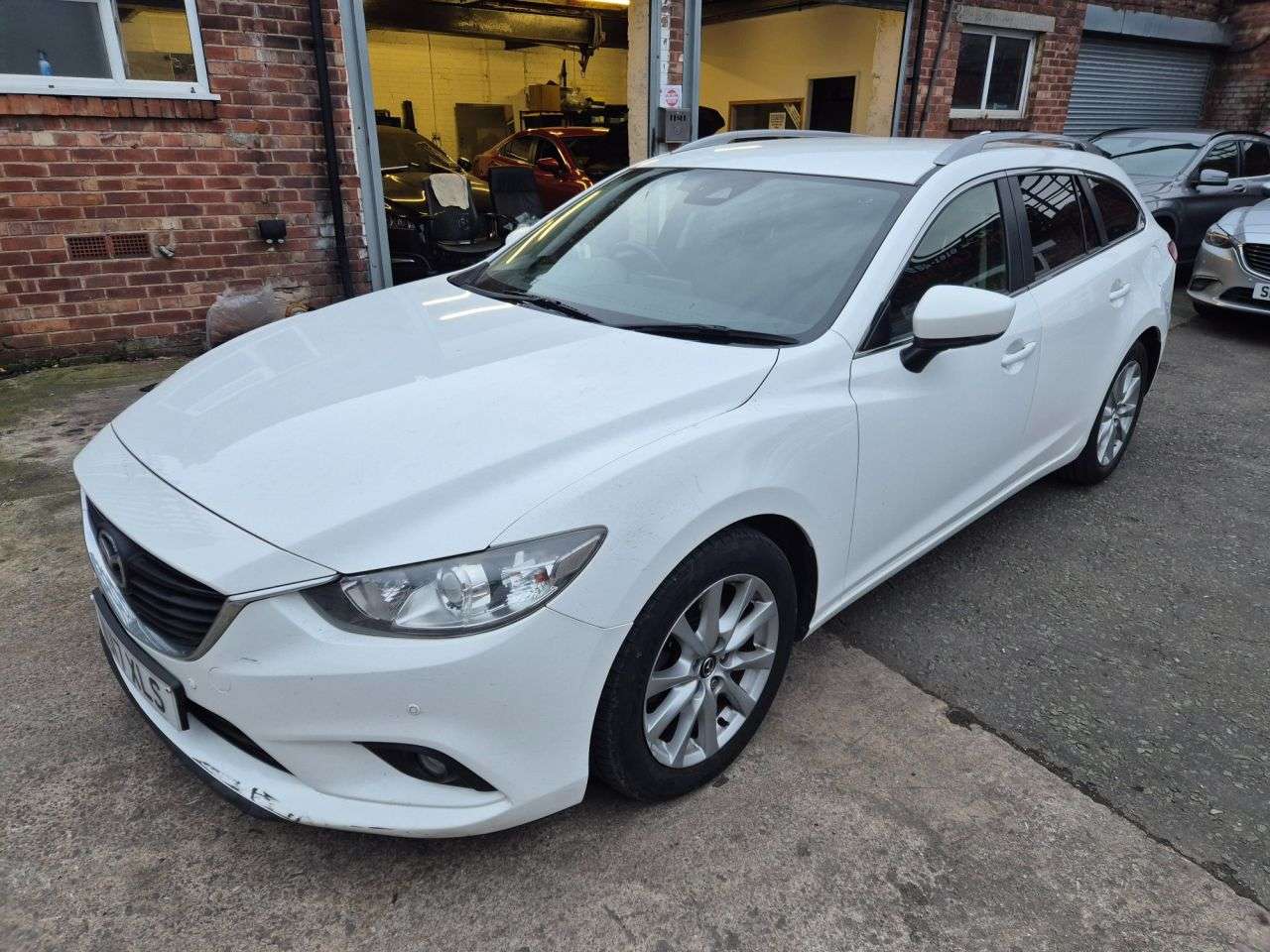 A 2017 MAZDA MAZDA6 2.2 SKYACTIV-D SE-L Nav Tourer 5dr Diesel Manual Euro 6 (s/s) (150 ps) JUST A 2017 MAZDA MAZDA6 2.2 SKYACTIV-D SE-L Nav Tourer 5dr Diesel Manual Euro 6 (s/s) (150 ps) JUST