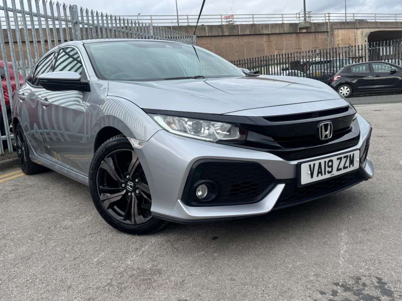A 2019 HONDA CIVIC 1.0 VTEC Turbo EX Hatchback 5dr Petrol CVT Euro 6 (s/s) (126 ps) ELECTRIC T A 2019 HONDA CIVIC 1.0 VTEC Turbo EX Hatchback 5dr Petrol CVT Euro 6 (s/s) (126 ps) ELECTRIC T