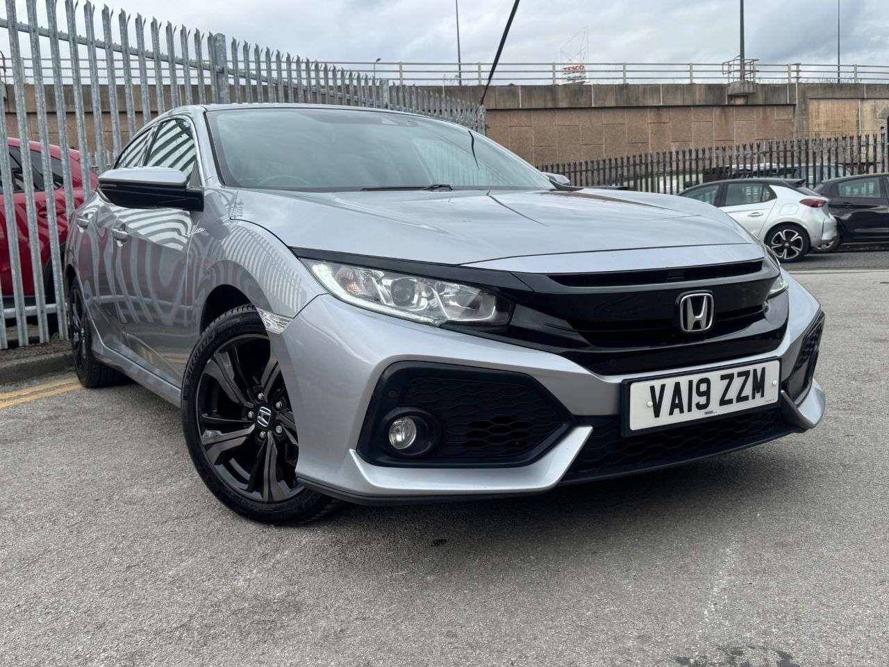 A 2019 HONDA CIVIC 1.0 VTEC Turbo EX Hatchback 5dr Petrol CVT Euro 6 (s/s) (126 ps) ELECTRIC T A 2019 HONDA CIVIC 1.0 VTEC Turbo EX Hatchback 5dr Petrol CVT Euro 6 (s/s) (126 ps) ELECTRIC T