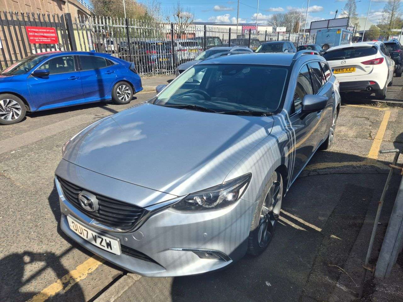 A 2017 MAZDA MAZDA6 2.2 SKYACTIV-D Sport Nav Estate 5dr Diesel Auto Euro 6 (s/s) (175 ps) JUST A 2017 MAZDA MAZDA6 2.2 SKYACTIV-D Sport Nav Estate 5dr Diesel Auto Euro 6 (s/s) (175 ps) JUST