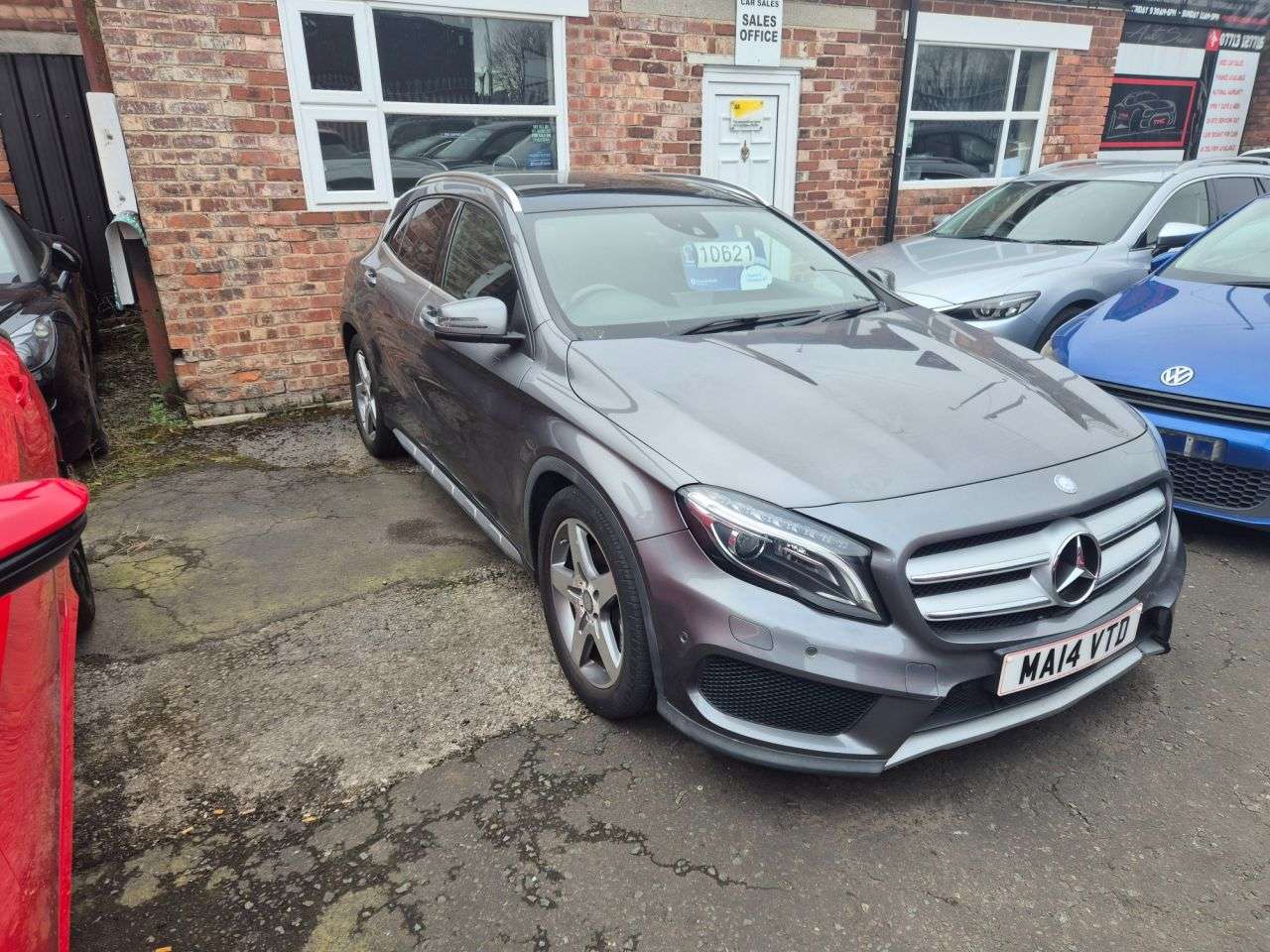 A 2014 MERCEDES-BENZ GLA 2.1 GLA220 CDI AMG Line SUV 5dr Diesel 7G-DCT 4MATIC Euro 6 (s/s) (170 ps) A 2014 MERCEDES-BENZ GLA 2.1 GLA220 CDI AMG Line SUV 5dr Diesel 7G-DCT 4MATIC Euro 6 (s/s) (170 ps)