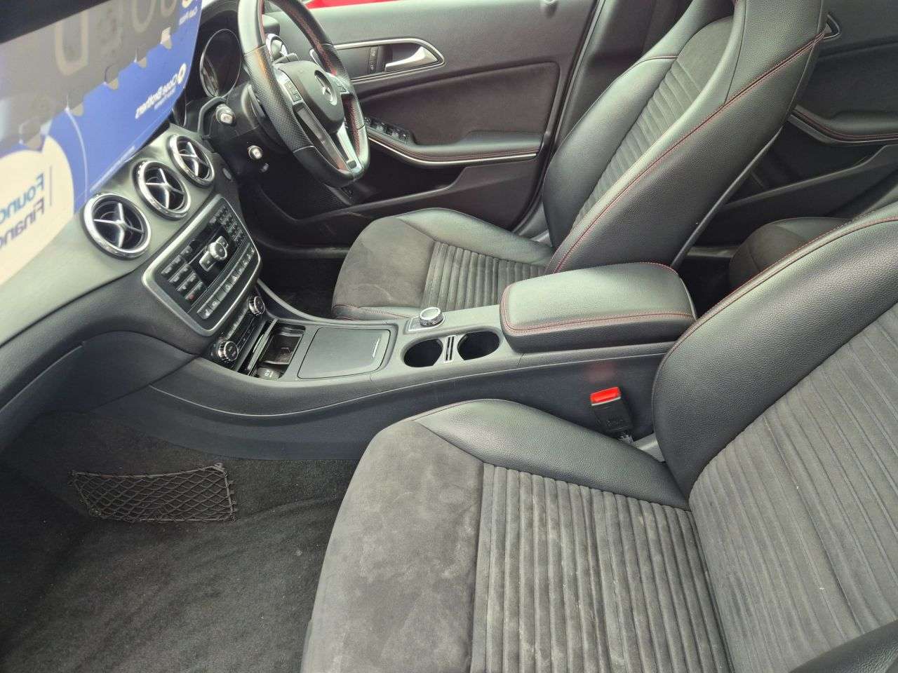 A 2014 MERCEDES-BENZ GLA 2.1 GLA220 CDI AMG Line SUV 5dr Diesel 7G-DCT 4MATIC Euro 6 (s/s) (170 ps) A 2014 MERCEDES-BENZ GLA 2.1 GLA220 CDI AMG Line SUV 5dr Diesel 7G-DCT 4MATIC Euro 6 (s/s) (170 ps)