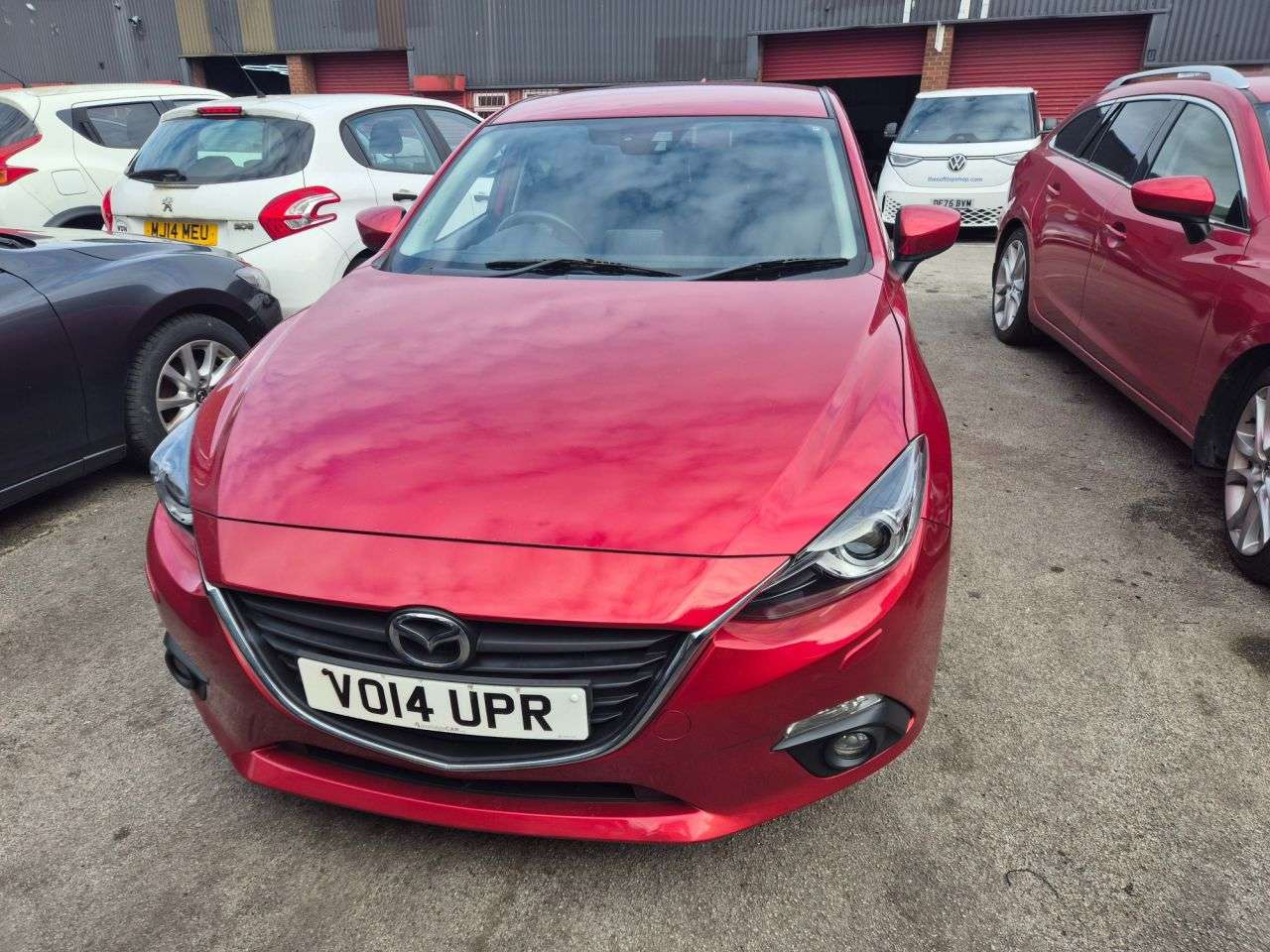 A 2014 MAZDA MAZDA3 2.2 SKYACTIV-D SE-L Hatchback 5dr Diesel Manual Euro 6 (s/s) (150 ps) JUST A 2014 MAZDA MAZDA3 2.2 SKYACTIV-D SE-L Hatchback 5dr Diesel Manual Euro 6 (s/s) (150 ps) JUST