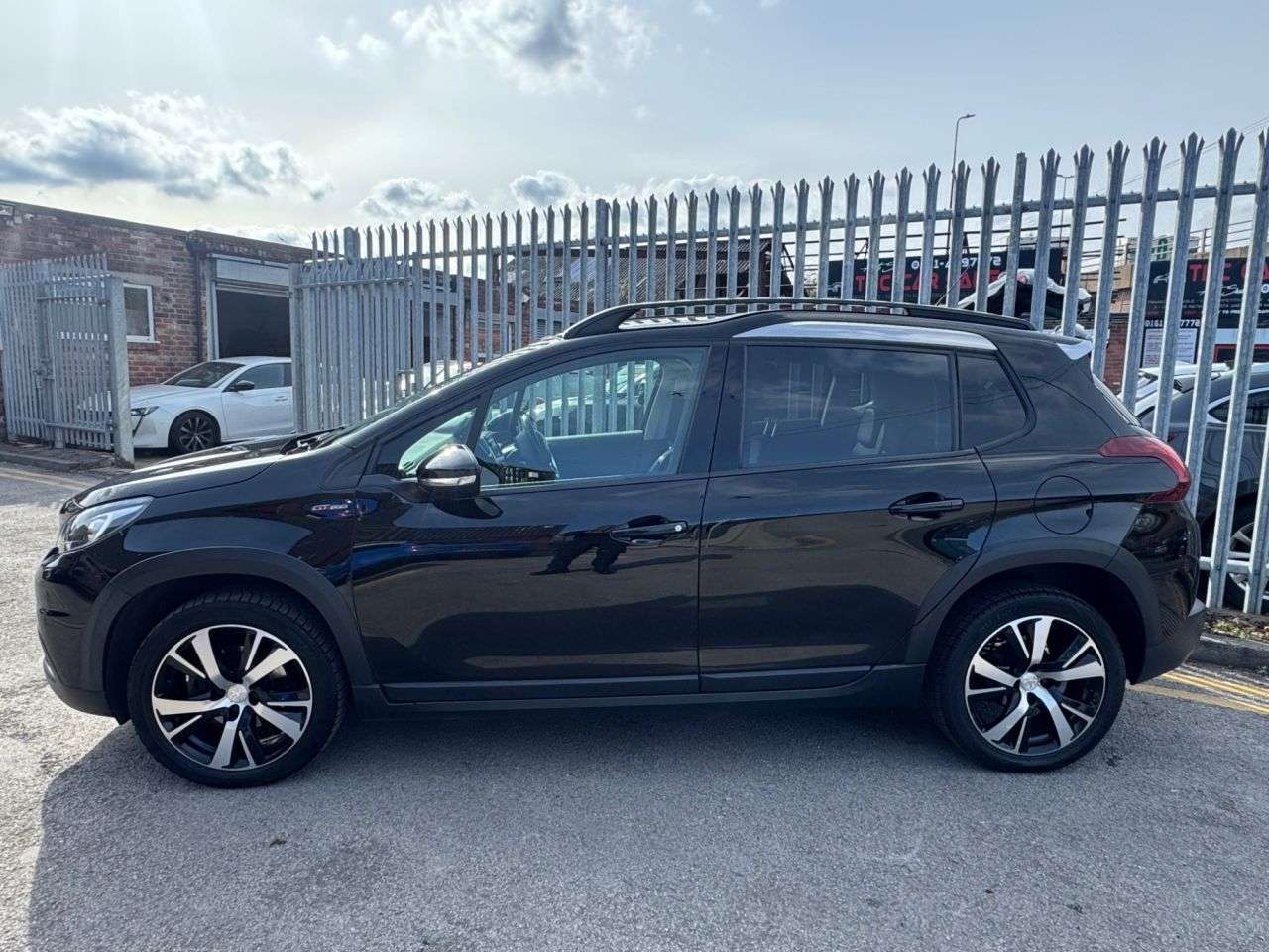2019 PEUGEOT 2008 2019 PEUGEOT 2008