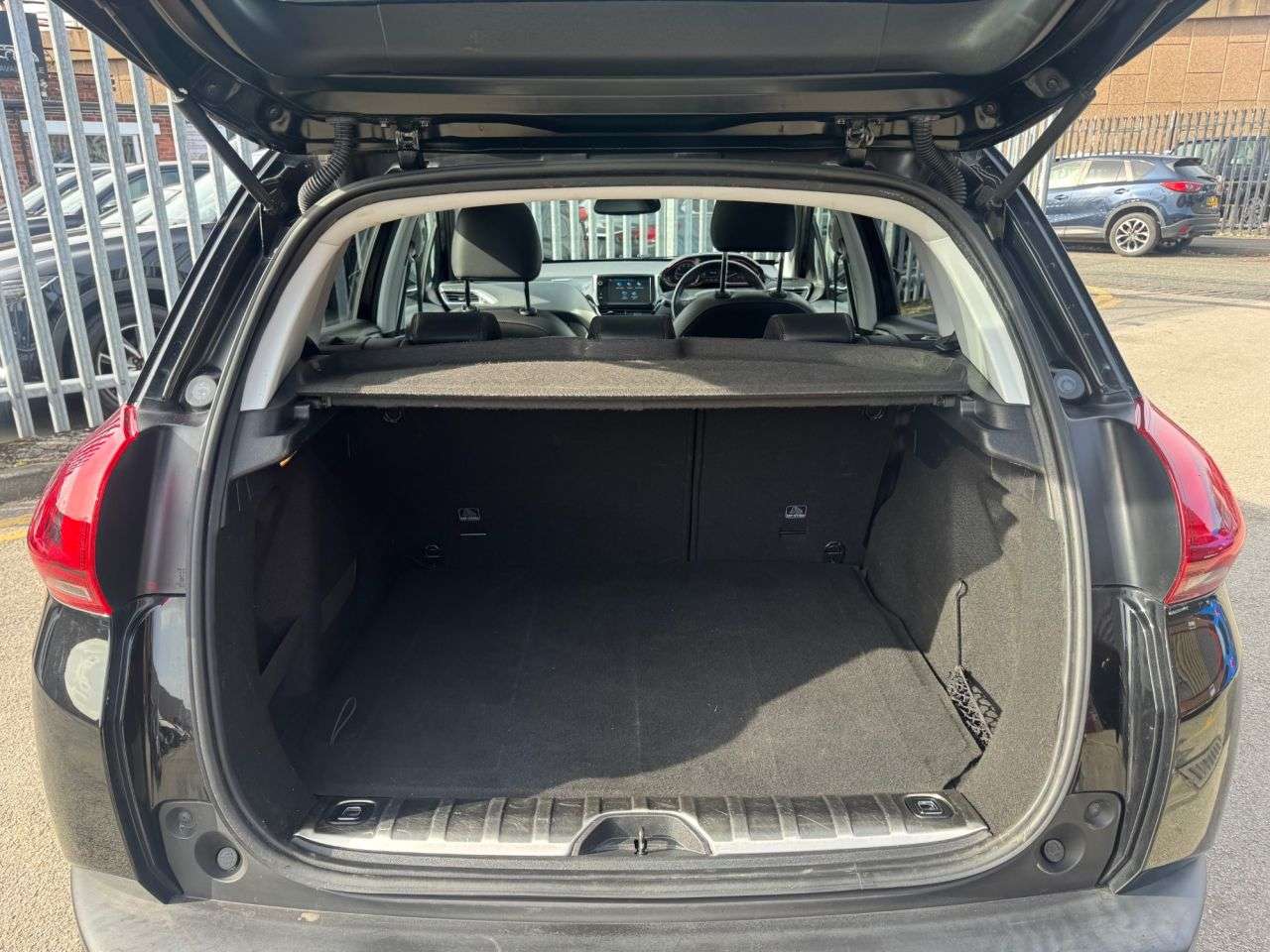 2019 PEUGEOT 2008 2019 PEUGEOT 2008