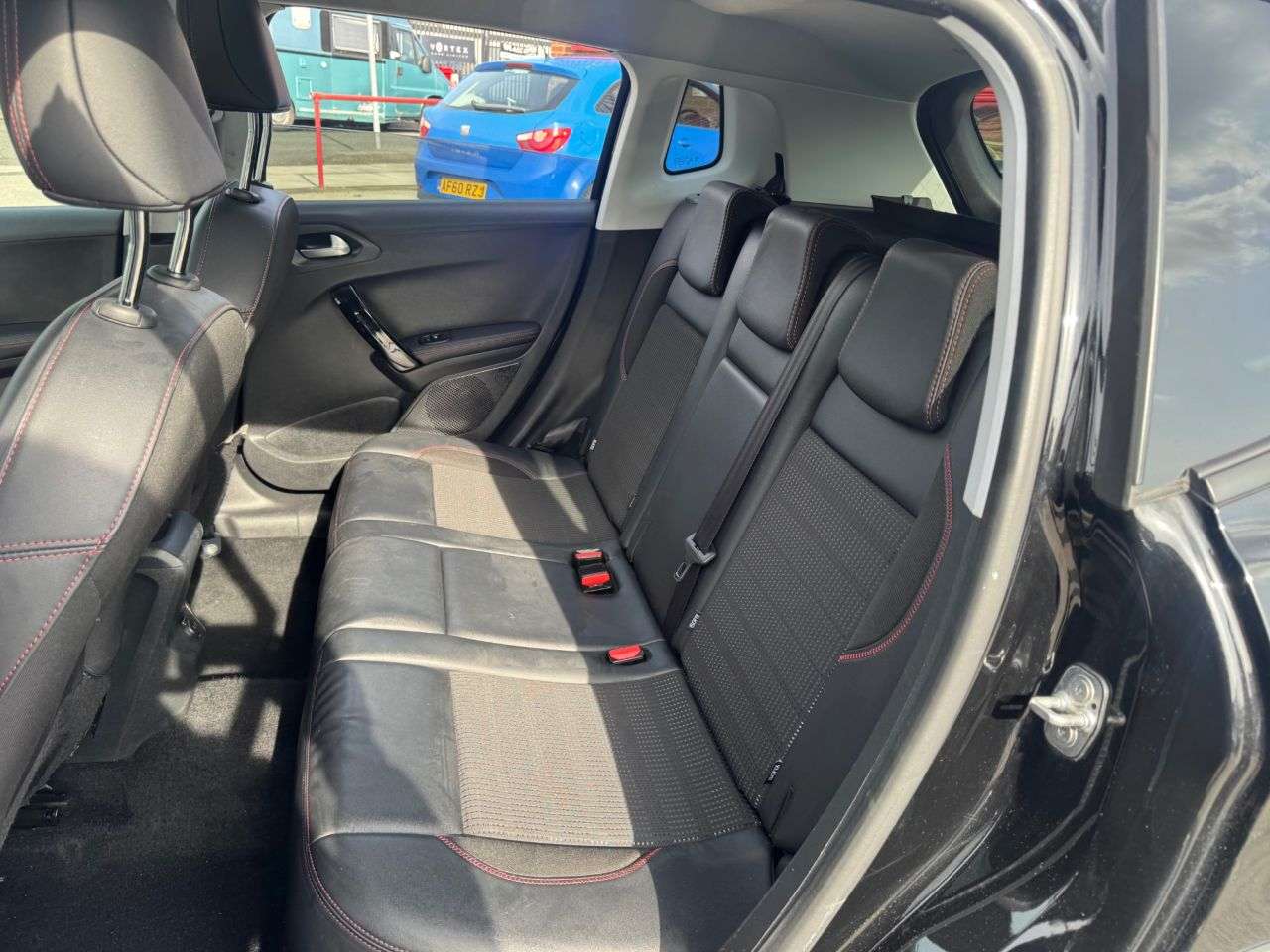 2019 PEUGEOT 2008 2019 PEUGEOT 2008