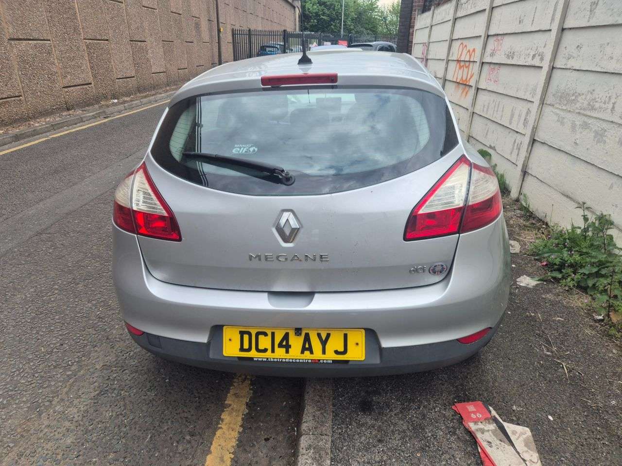 A 2014 RENAULT MEGANE 1.5 dCi ENERGY Dynamique TomTom Hatchback 5dr Diesel Manual Euro 5 (s/s) (1 A 2014 RENAULT MEGANE 1.5 dCi ENERGY Dynamique TomTom Hatchback 5dr Diesel Manual Euro 5 (s/s) (1