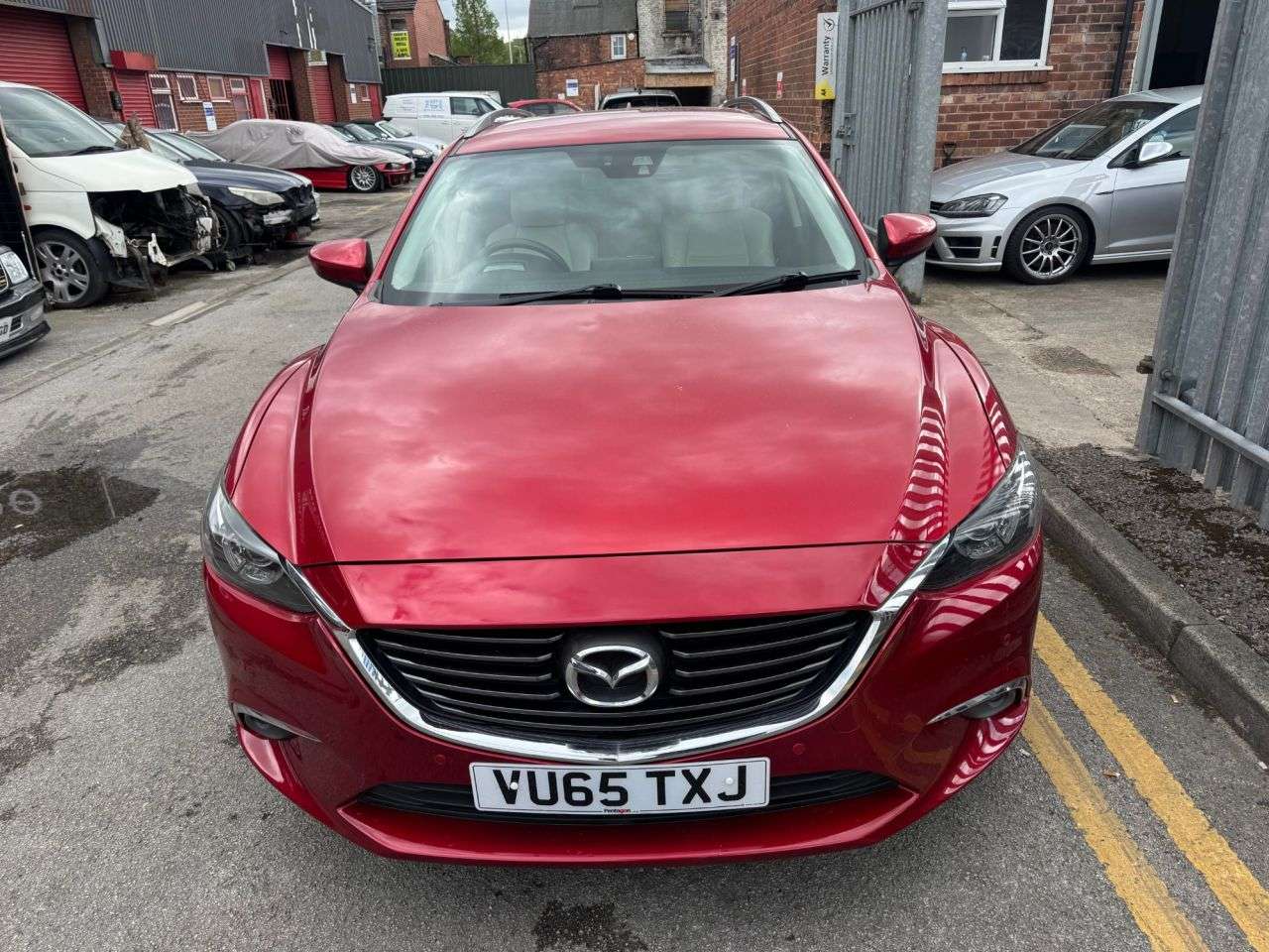 A 2015 MAZDA MAZDA6 2.2 SKYACTIV-D Sport Nav Tourer 5dr Diesel Auto Euro 6 (s/s) (175 ps) JUST A 2015 MAZDA MAZDA6 2.2 SKYACTIV-D Sport Nav Tourer 5dr Diesel Auto Euro 6 (s/s) (175 ps) JUST