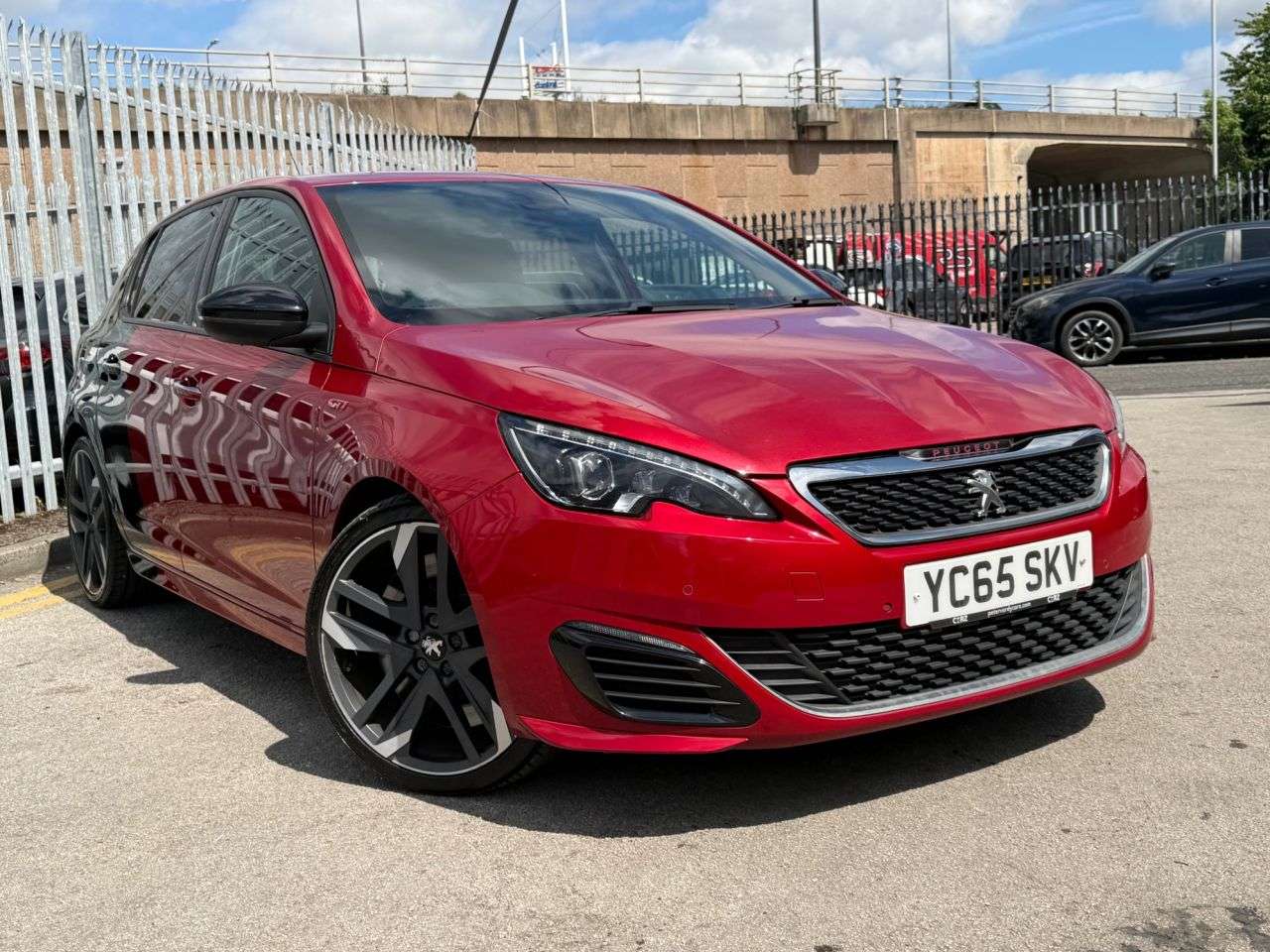 2015 PEUGEOT 308 2015 PEUGEOT 308