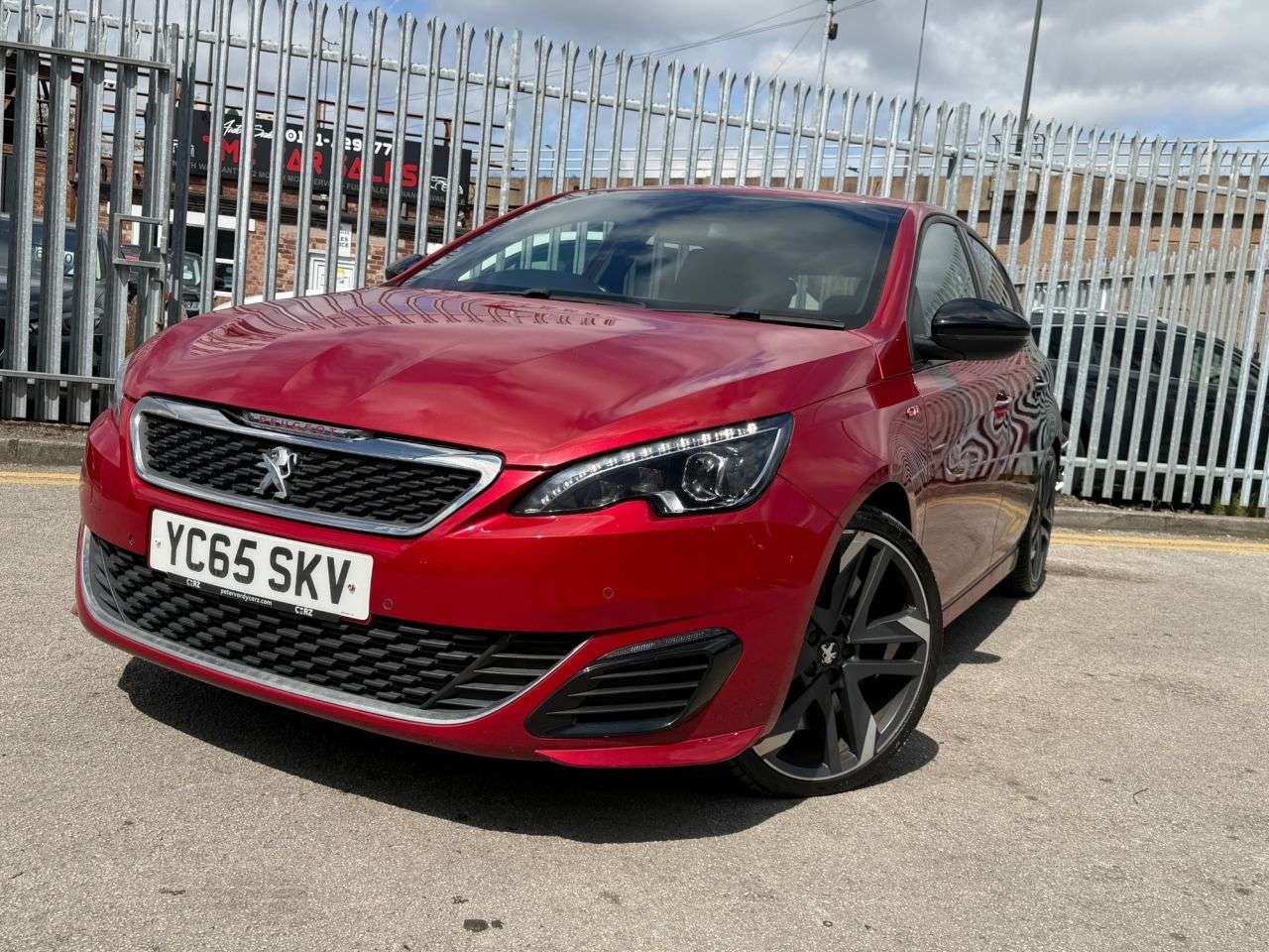 2015 PEUGEOT 308 2015 PEUGEOT 308