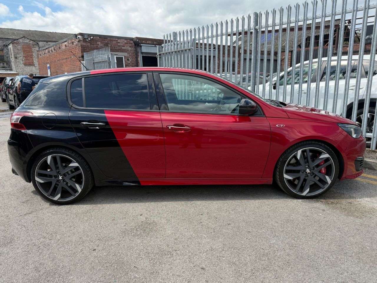 2015 PEUGEOT 308 2015 PEUGEOT 308