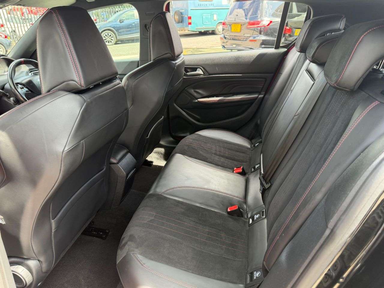 2015 PEUGEOT 308 2015 PEUGEOT 308