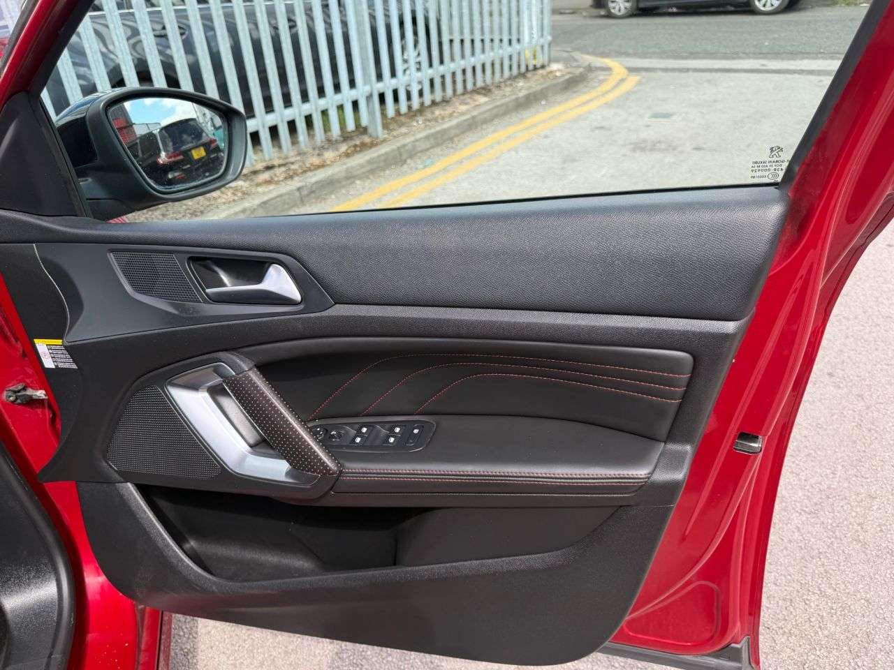 2015 PEUGEOT 308 2015 PEUGEOT 308
