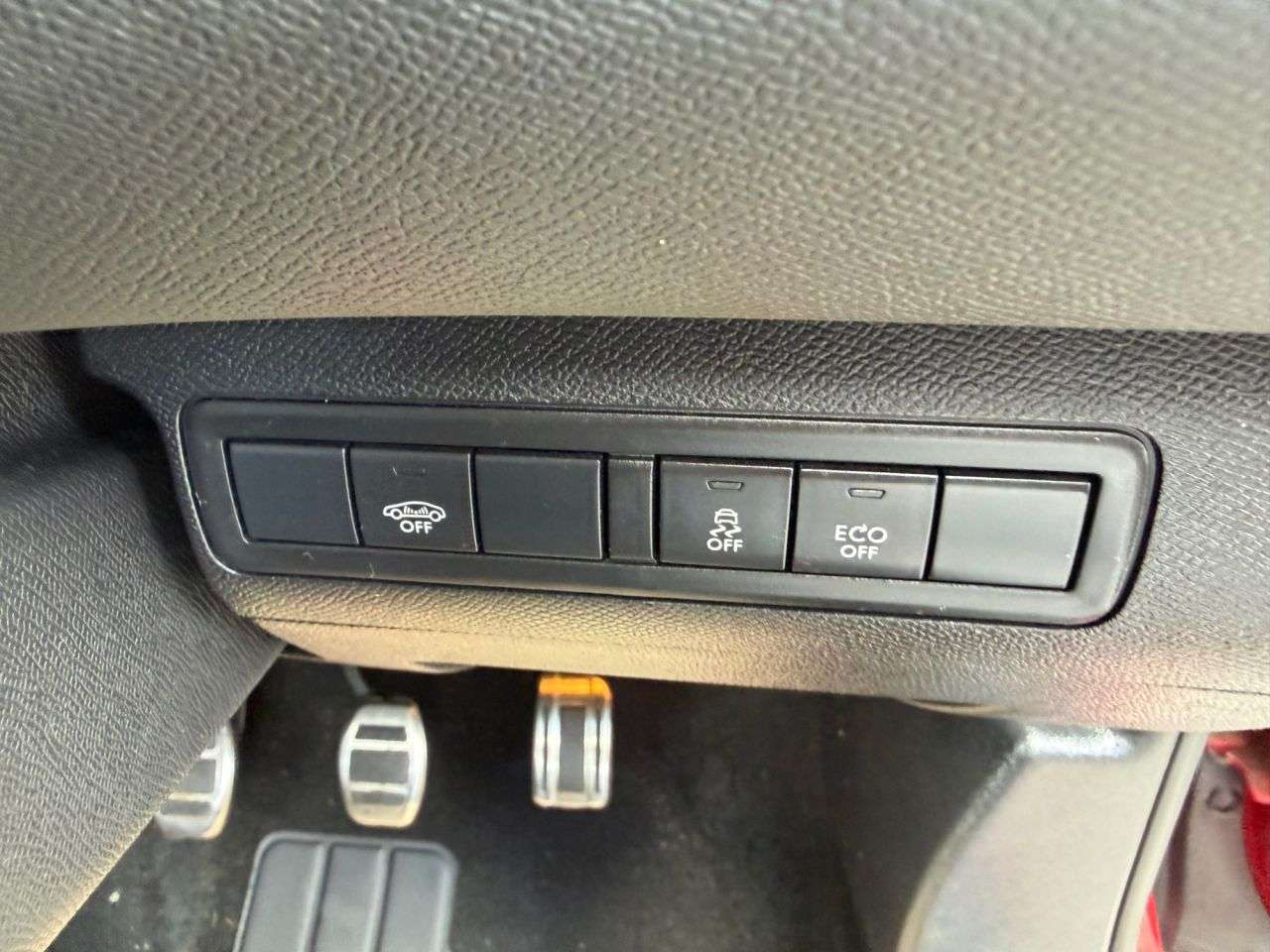 2015 PEUGEOT 308 2015 PEUGEOT 308