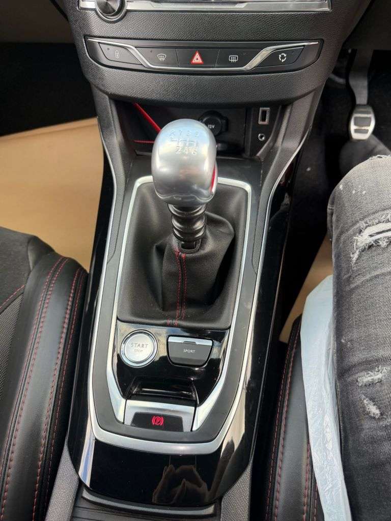 2015 PEUGEOT 308 2015 PEUGEOT 308