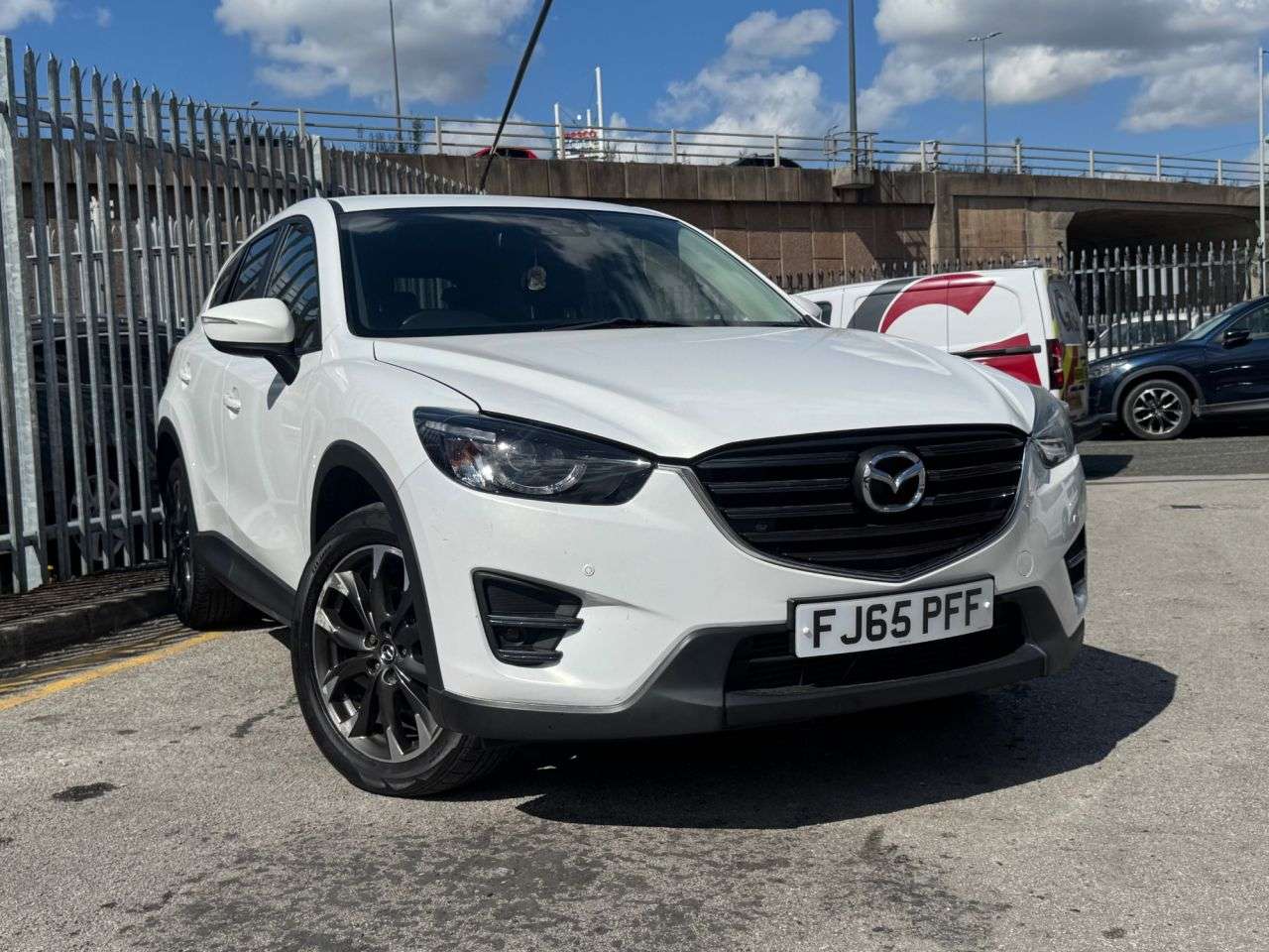 A 2015 MAZDA CX-5 2.2 SKYACTIV-D Sport Nav SUV 5dr Diesel Manual Euro 6 (s/s) (150 ps) JUST B A 2015 MAZDA CX-5 2.2 SKYACTIV-D Sport Nav SUV 5dr Diesel Manual Euro 6 (s/s) (150 ps) JUST B