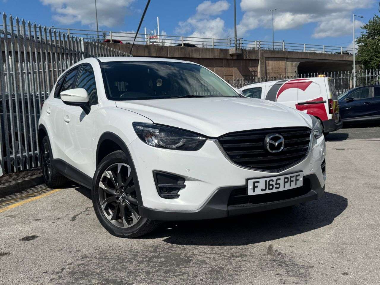 A 2015 MAZDA CX-5 2.2 SKYACTIV-D Sport Nav SUV 5dr Diesel Manual Euro 6 (s/s) (150 ps) JUST B A 2015 MAZDA CX-5 2.2 SKYACTIV-D Sport Nav SUV 5dr Diesel Manual Euro 6 (s/s) (150 ps) JUST B