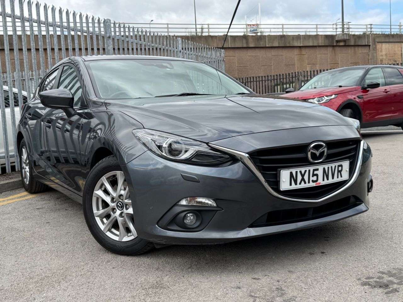 A 2015 MAZDA MAZDA3 2.0 SKYACTIV-G SE-L Hatchback 5dr Petrol Manual Euro 5 (s/s) (120 ps) JUST A 2015 MAZDA MAZDA3 2.0 SKYACTIV-G SE-L Hatchback 5dr Petrol Manual Euro 5 (s/s) (120 ps) JUST