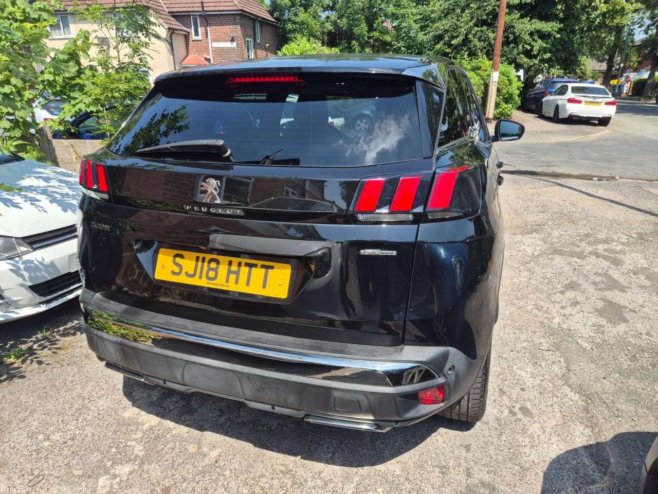A 2018 PEUGEOT 3008 1.2 PureTech GT Line SUV 5dr Petrol Manual Euro 6 (s/s) (130 ps) SERVICE HI A 2018 PEUGEOT 3008 1.2 PureTech GT Line SUV 5dr Petrol Manual Euro 6 (s/s) (130 ps) SERVICE HI