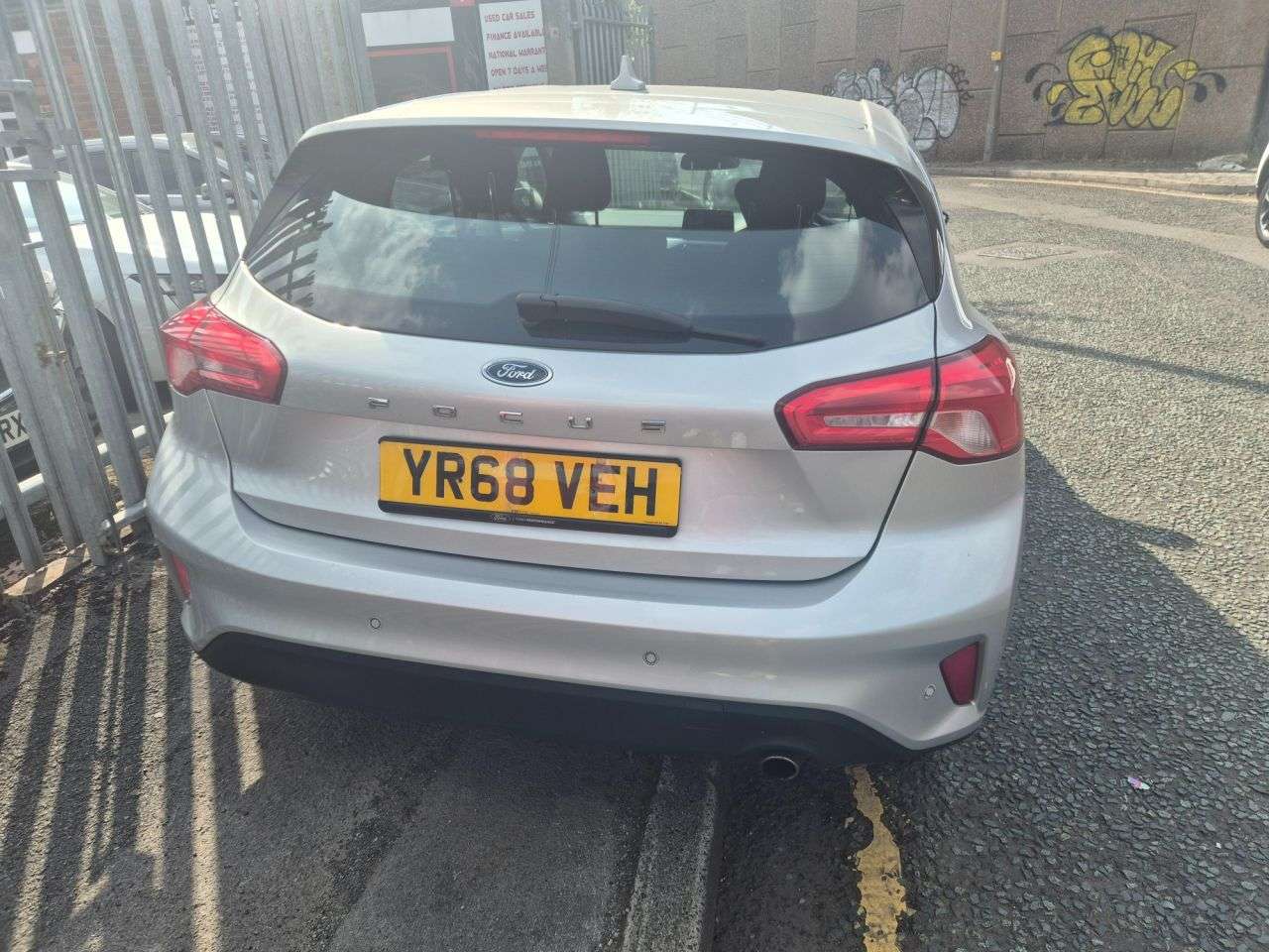 A 2018 FORD FOCUS 1.5 EcoBlue Zetec Hatchback 5dr Diesel Manual Euro 6 (s/s) (95 ps) JUST BEE A 2018 FORD FOCUS 1.5 EcoBlue Zetec Hatchback 5dr Diesel Manual Euro 6 (s/s) (95 ps) JUST BEE