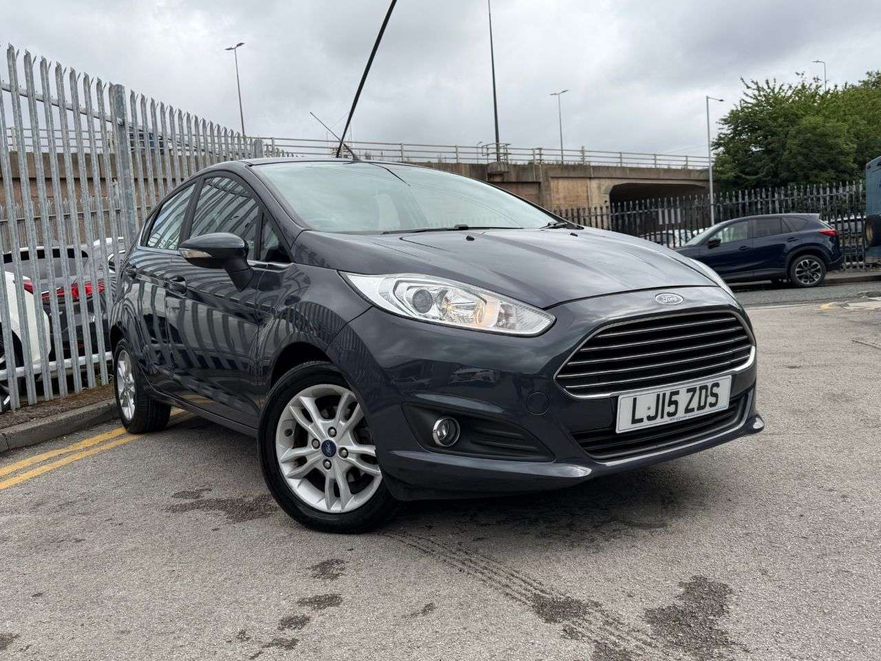 A 2015 FORD FIESTA 1.6 Zetec Hatchback 5dr Petrol Powershift Euro 6 (105 ps) SERVICE HISTORY, A 2015 FORD FIESTA 1.6 Zetec Hatchback 5dr Petrol Powershift Euro 6 (105 ps) SERVICE HISTORY,