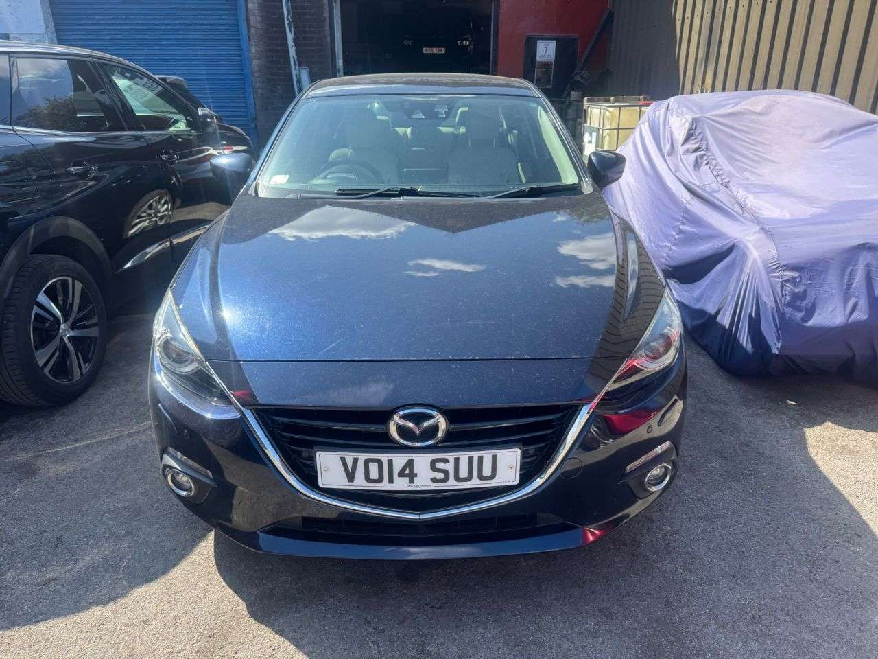 A 2014 MAZDA MAZDA3 2.2 SKYACTIV-D Sport Nav Fastback 4dr Diesel Manual Euro 6 (s/s) (150 ps) A 2014 MAZDA MAZDA3 2.2 SKYACTIV-D Sport Nav Fastback 4dr Diesel Manual Euro 6 (s/s) (150 ps)