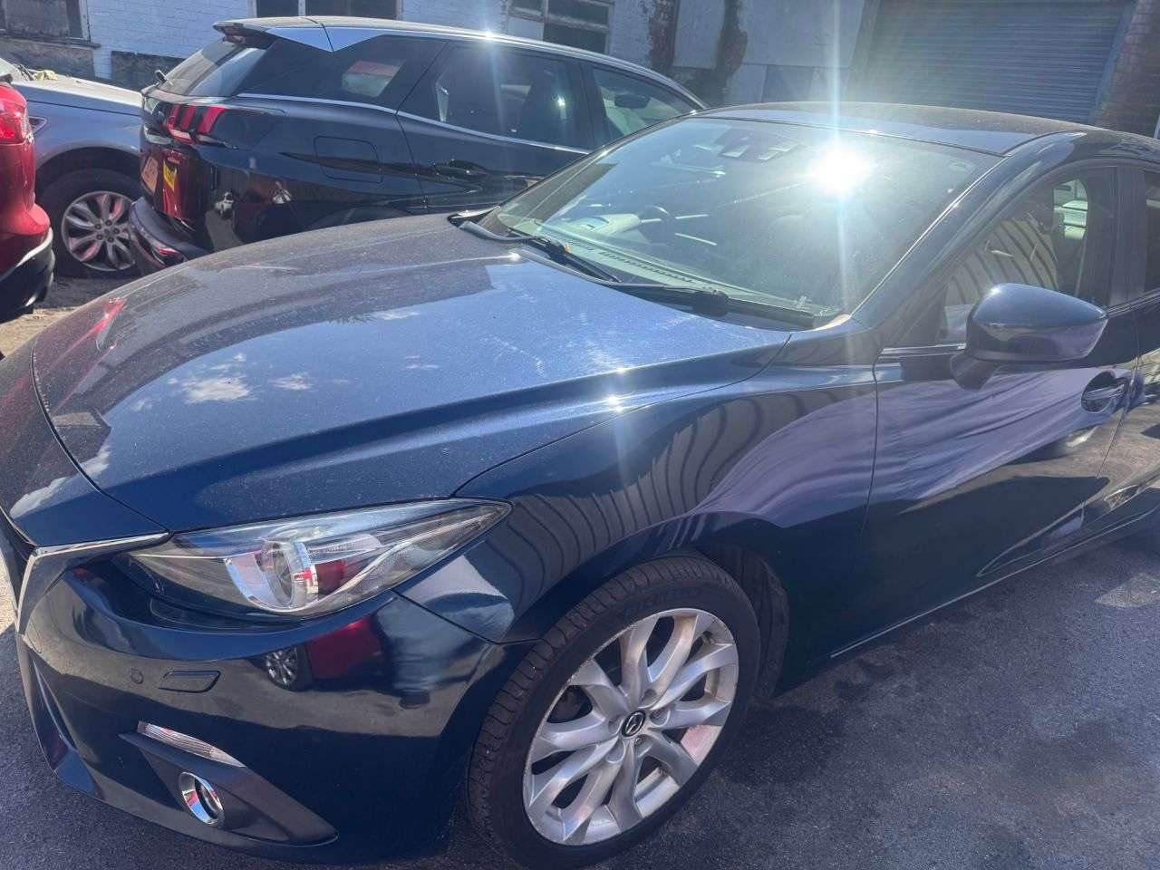 A 2014 MAZDA MAZDA3 2.2 SKYACTIV-D Sport Nav Fastback 4dr Diesel Manual Euro 6 (s/s) (150 ps) A 2014 MAZDA MAZDA3 2.2 SKYACTIV-D Sport Nav Fastback 4dr Diesel Manual Euro 6 (s/s) (150 ps)