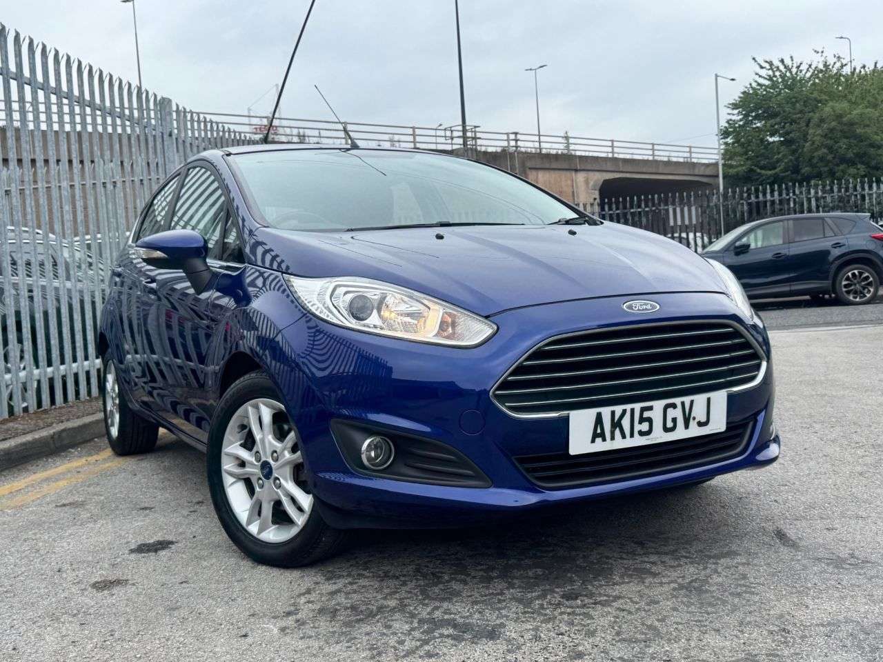 A 2015 FORD FIESTA 1.6 Zetec Hatchback 5dr Petrol Powershift Euro 6 (105 ps) SERVICE HISTORY, A 2015 FORD FIESTA 1.6 Zetec Hatchback 5dr Petrol Powershift Euro 6 (105 ps) SERVICE HISTORY,