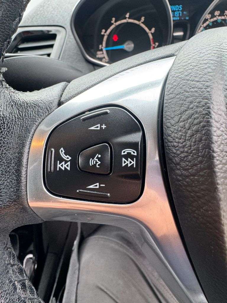 2015 FORD FIESTA 2015 FORD FIESTA