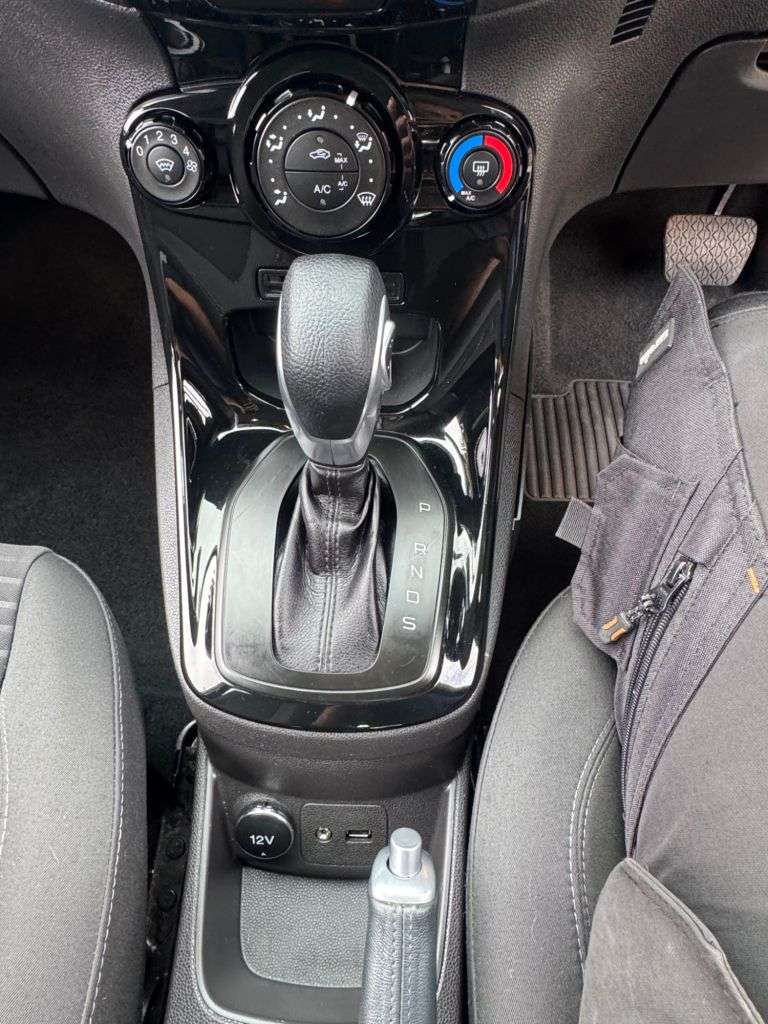 2015 FORD FIESTA 2015 FORD FIESTA