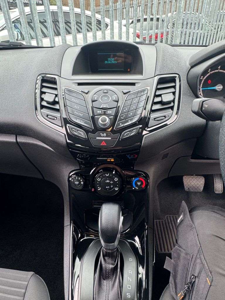 2015 FORD FIESTA 2015 FORD FIESTA