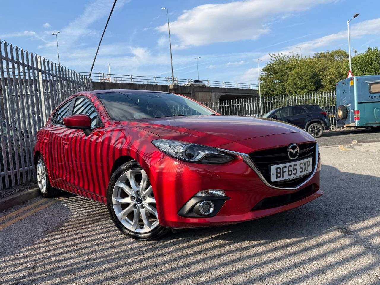 A 2015 MAZDA MAZDA3 2.0 SKYACTIV-G Sport Nav Hatchback 5dr Petrol Manual Euro 6 (s/s) (121 ps) A 2015 MAZDA MAZDA3 2.0 SKYACTIV-G Sport Nav Hatchback 5dr Petrol Manual Euro 6 (s/s) (121 ps)