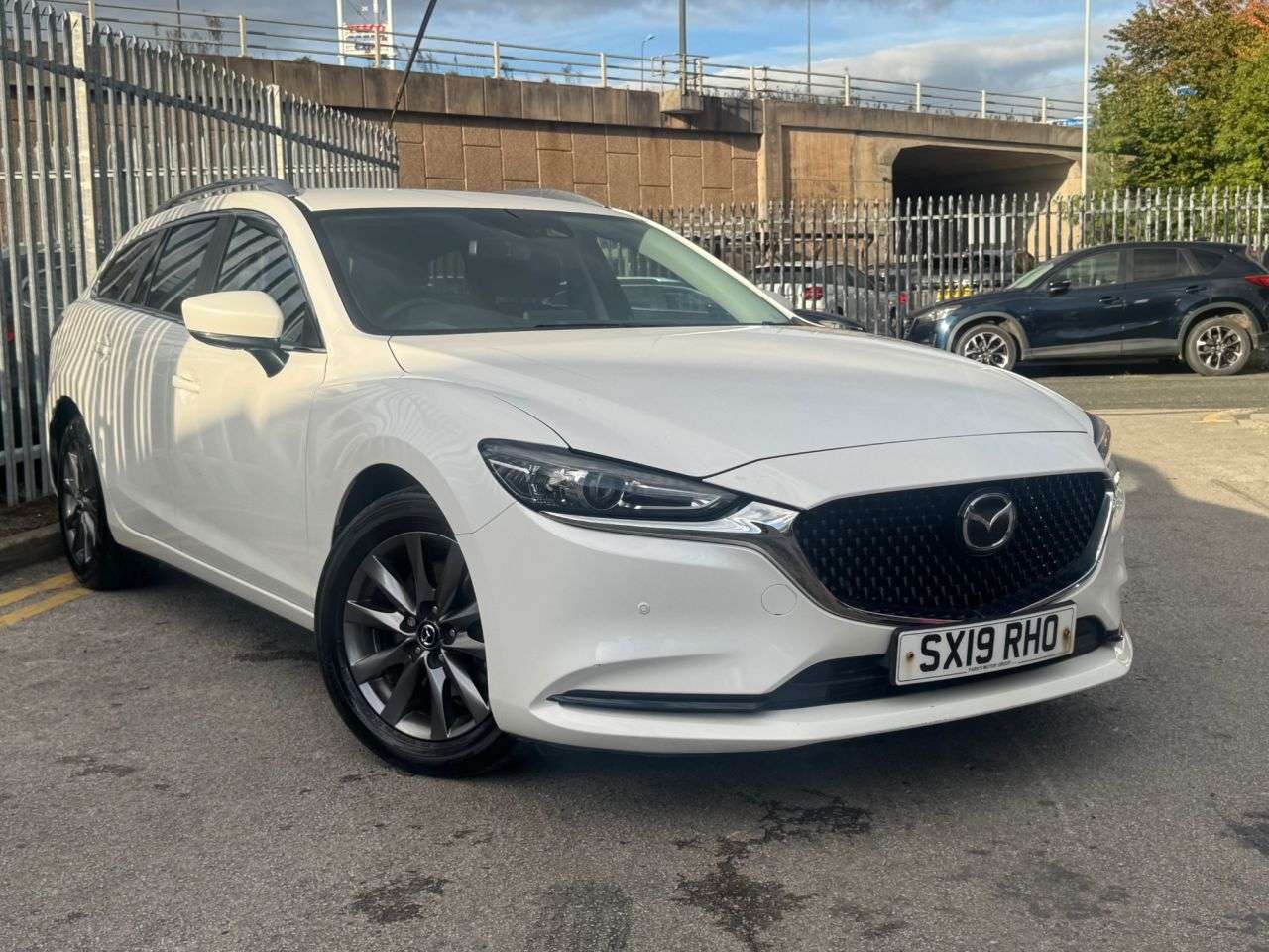 A 2019 MAZDA MAZDA6 2.2 SKYACTIV-D SE-L Nav+ Tourer 5dr Diesel Auto Euro 6 (s/s) (150 ps) JUST A 2019 MAZDA MAZDA6 2.2 SKYACTIV-D SE-L Nav+ Tourer 5dr Diesel Auto Euro 6 (s/s) (150 ps) JUST