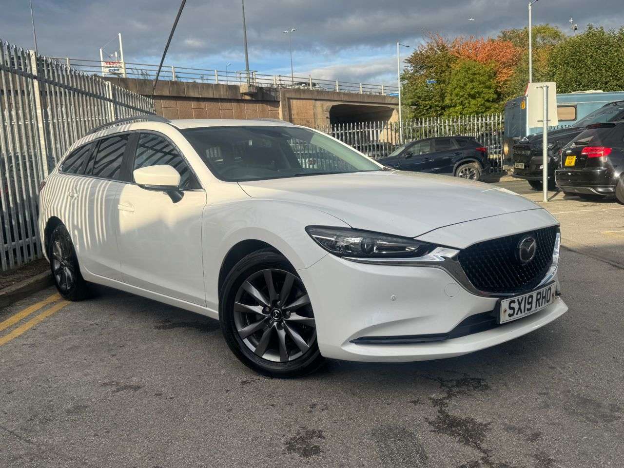 A 2019 MAZDA MAZDA6 2.2 SKYACTIV-D SE-L Nav+ Tourer 5dr Diesel Auto Euro 6 (s/s) (150 ps) JUST A 2019 MAZDA MAZDA6 2.2 SKYACTIV-D SE-L Nav+ Tourer 5dr Diesel Auto Euro 6 (s/s) (150 ps) JUST