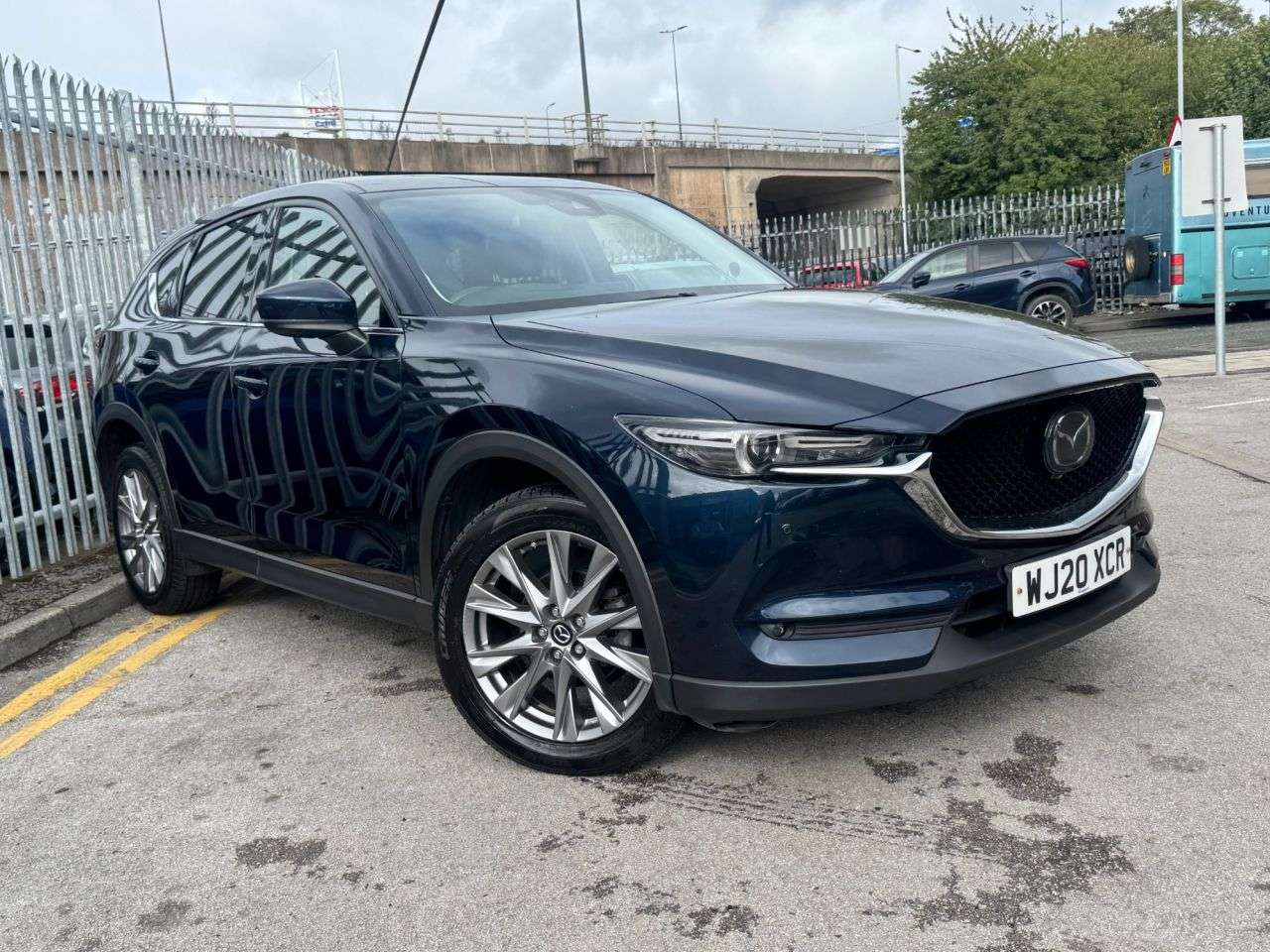 A 2020 MAZDA CX-5 2.0 SKYACTIV-G Sport SUV 5dr Petrol Manual Euro 6 (s/s) (165 ps) 7 SERVICES A 2020 MAZDA CX-5 2.0 SKYACTIV-G Sport SUV 5dr Petrol Manual Euro 6 (s/s) (165 ps) 7 SERVICES