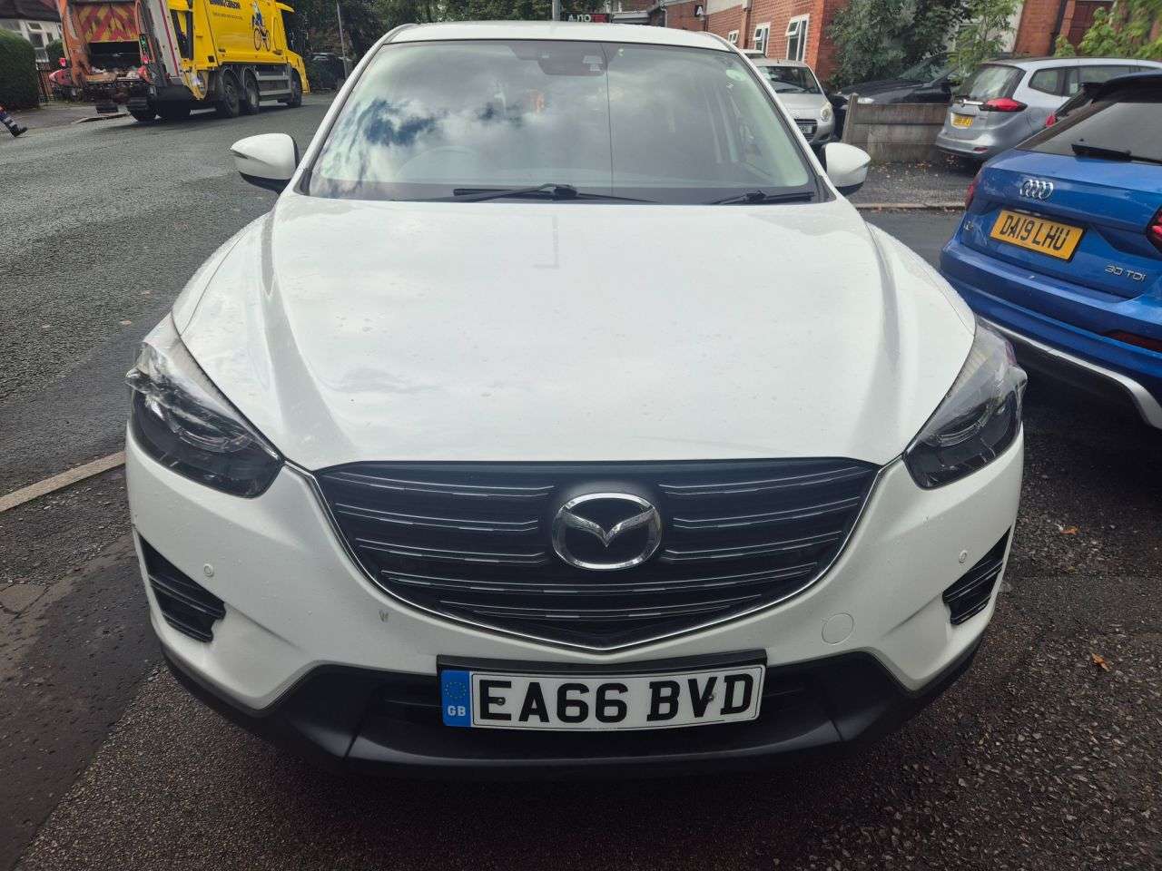 A 2016 MAZDA CX-5 2.2 SKYACTIV-D Sport Nav SUV 5dr Diesel Manual Euro 6 (s/s) (150 ps) 7 SERV A 2016 MAZDA CX-5 2.2 SKYACTIV-D Sport Nav SUV 5dr Diesel Manual Euro 6 (s/s) (150 ps) 7 SERV