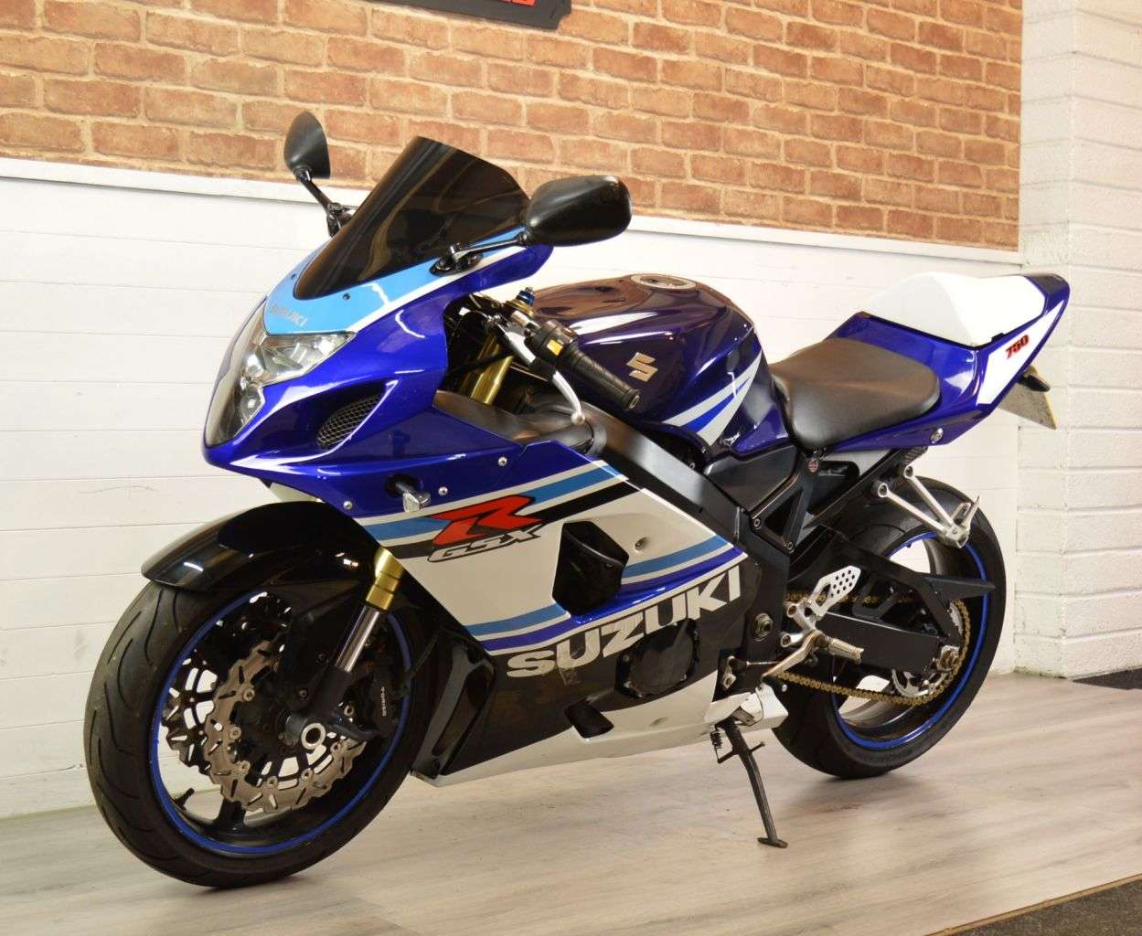 2005 SUZUKI GSX-R750 2005 SUZUKI GSX-R750