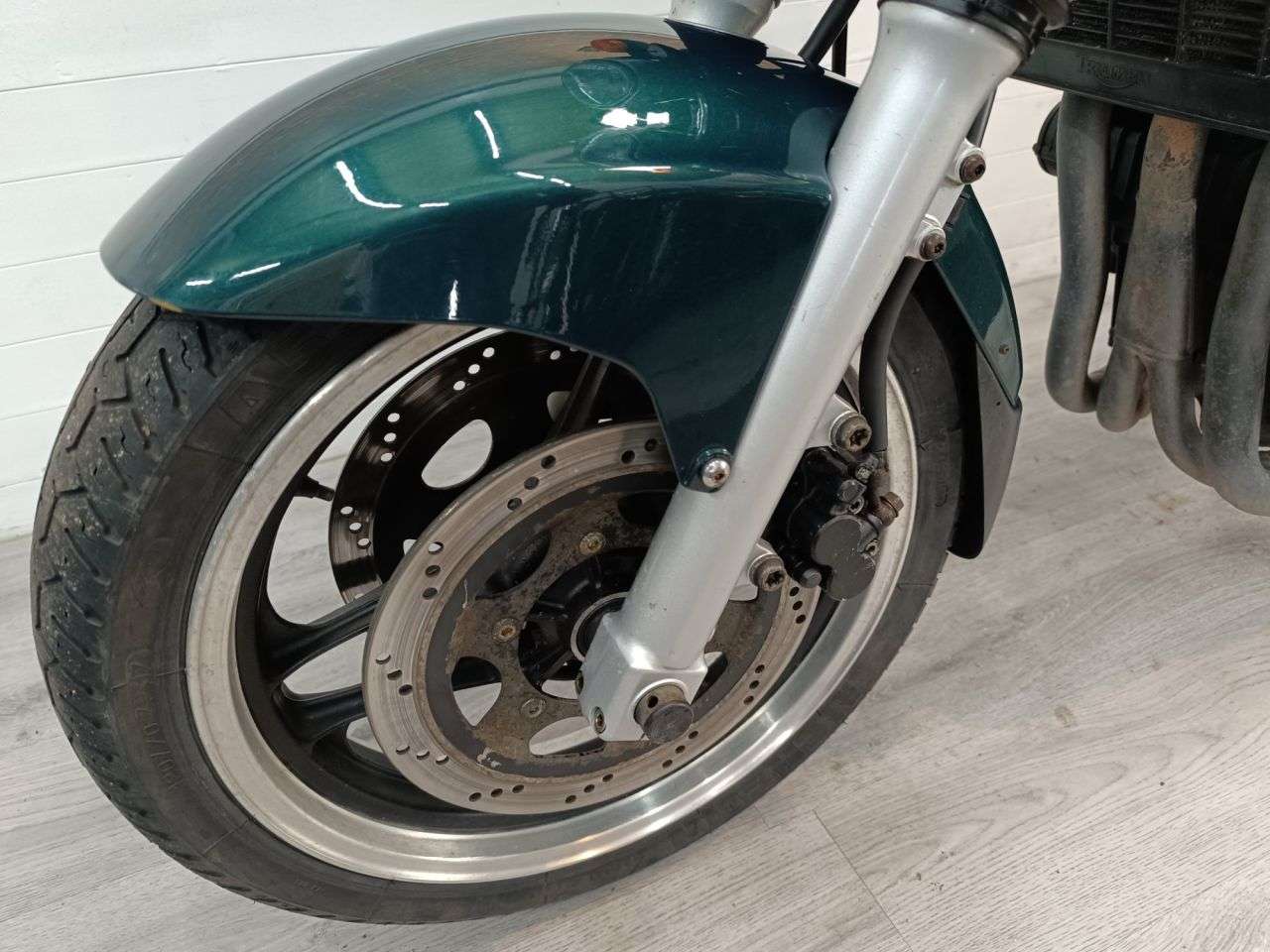 A 1993 TRIUMPH TRIDENT 900 A 1993 TRIUMPH TRIDENT 900