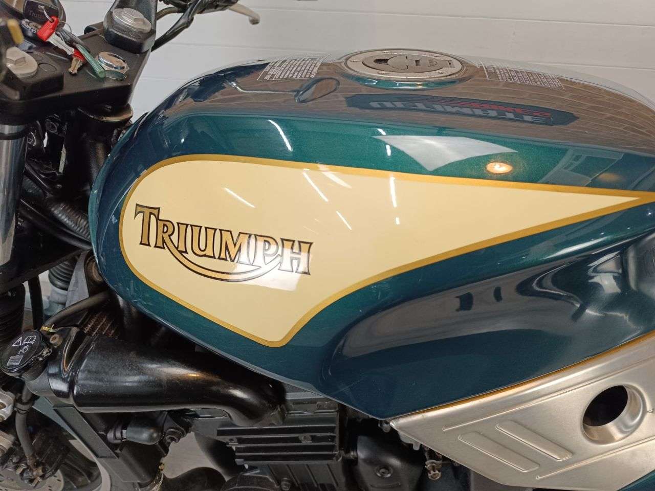 1993 TRIUMPH TRIDENT 900 1993 TRIUMPH TRIDENT 900